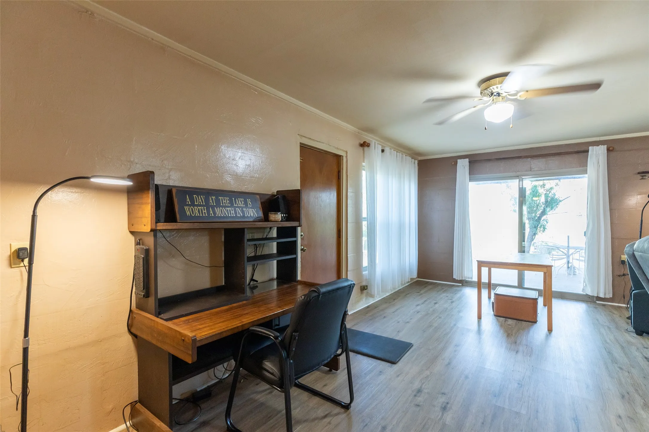 Single Family Residence For Sale in Jones County , 4-A Rain Dance Circle, Abilene, Texas 79601, 1 Bedroom, 1 Bathroom, Garage spaces, 792 Sqft, built in 1956, mls#21338380, Real Estate Agent in Abilene, Homes For Sale in Jones county, Homes For Sale in Abilene, Realtor in Abilene Texas, Real Estate Brokerage Independent Realty Texas, Luminita Cordes Realtor