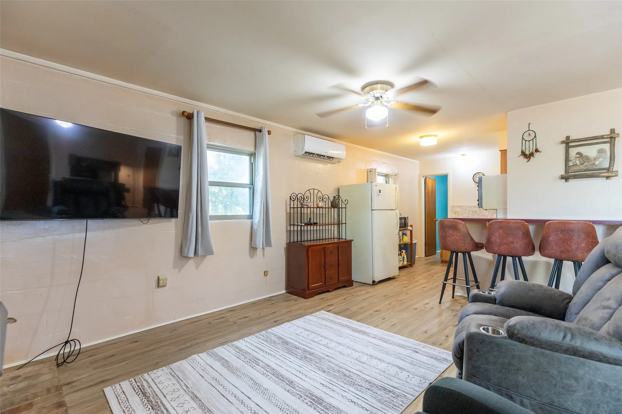 Single Family Residence For Sale in Jones County , 4-A Rain Dance Circle, Abilene, Texas 79601, 1 Bedroom, 1 Bathroom, Garage spaces, 792 Sqft, built in 1956, mls#21338380, Real Estate Agent in Abilene, Homes For Sale in Jones county, Homes For Sale in Abilene, Realtor in Abilene Texas, Real Estate Brokerage Independent Realty Texas, Luminita Cordes Realtor