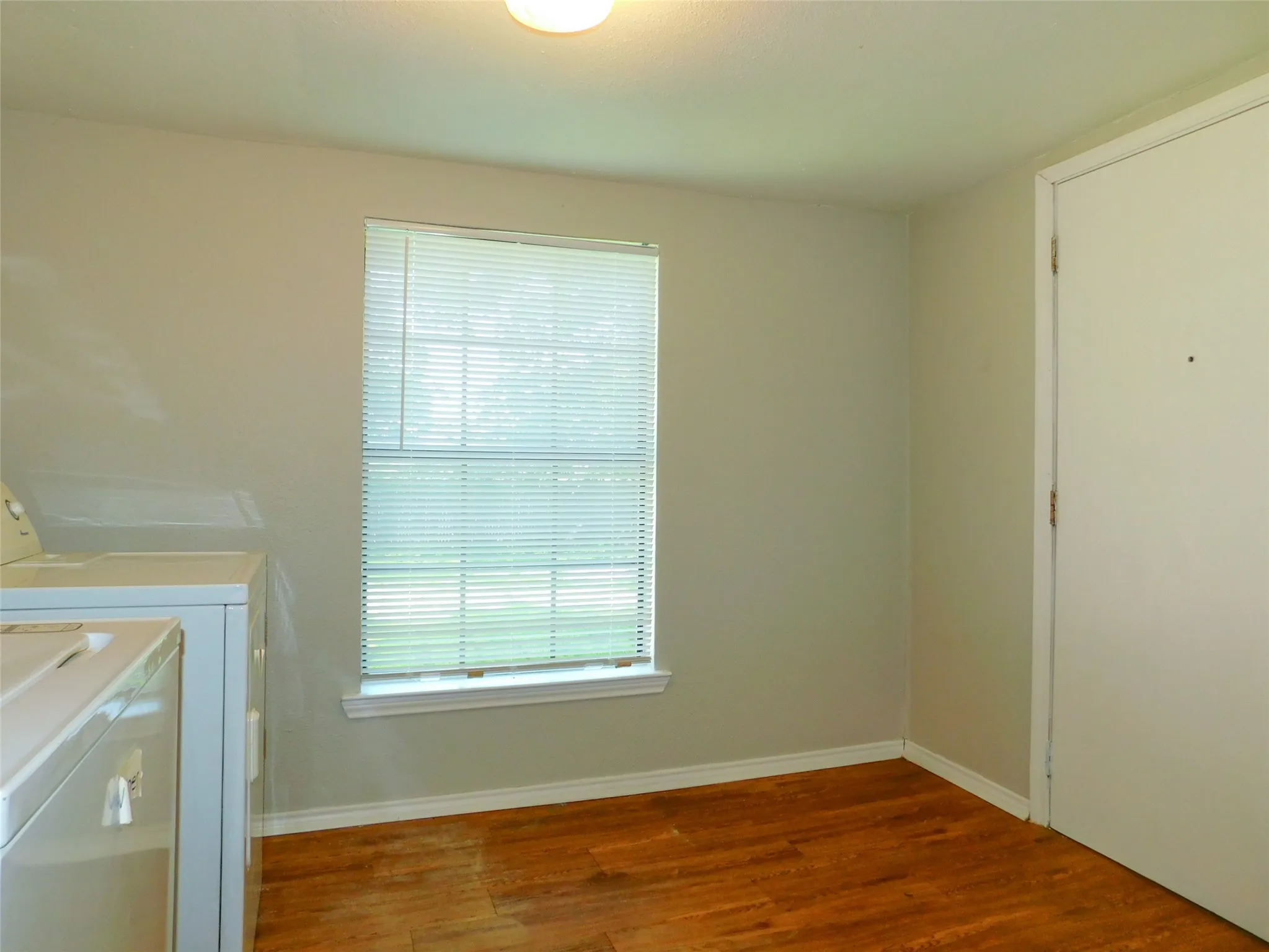 Single Family Residence For Rent in Denton County , 814 Anderson Street, Denton, Texas 76201, 2 Bedroom, 1 Bathroom, Garage spaces, 1,005 Sqft, built in 1930, mls#21365456, Real Estate Agent in Denton, Homes For Rent in Denton county, Homes For Rent in Denton, Realtor in Denton Texas, Real Estate Brokerage Independent Realty Texas, Luminita Cordes Realtor