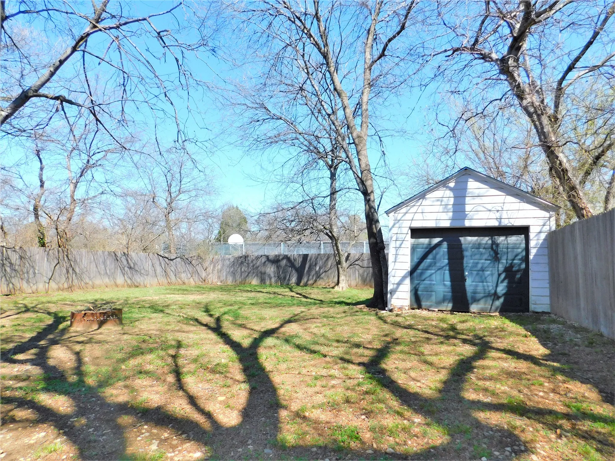Single Family Residence For Rent in Denton County , 814 Anderson Street, Denton, Texas 76201, 2 Bedroom, 1 Bathroom, Garage spaces, 1,005 Sqft, built in 1930, mls#21365456, Real Estate Agent in Denton, Homes For Rent in Denton county, Homes For Rent in Denton, Realtor in Denton Texas, Real Estate Brokerage Independent Realty Texas, Luminita Cordes Realtor