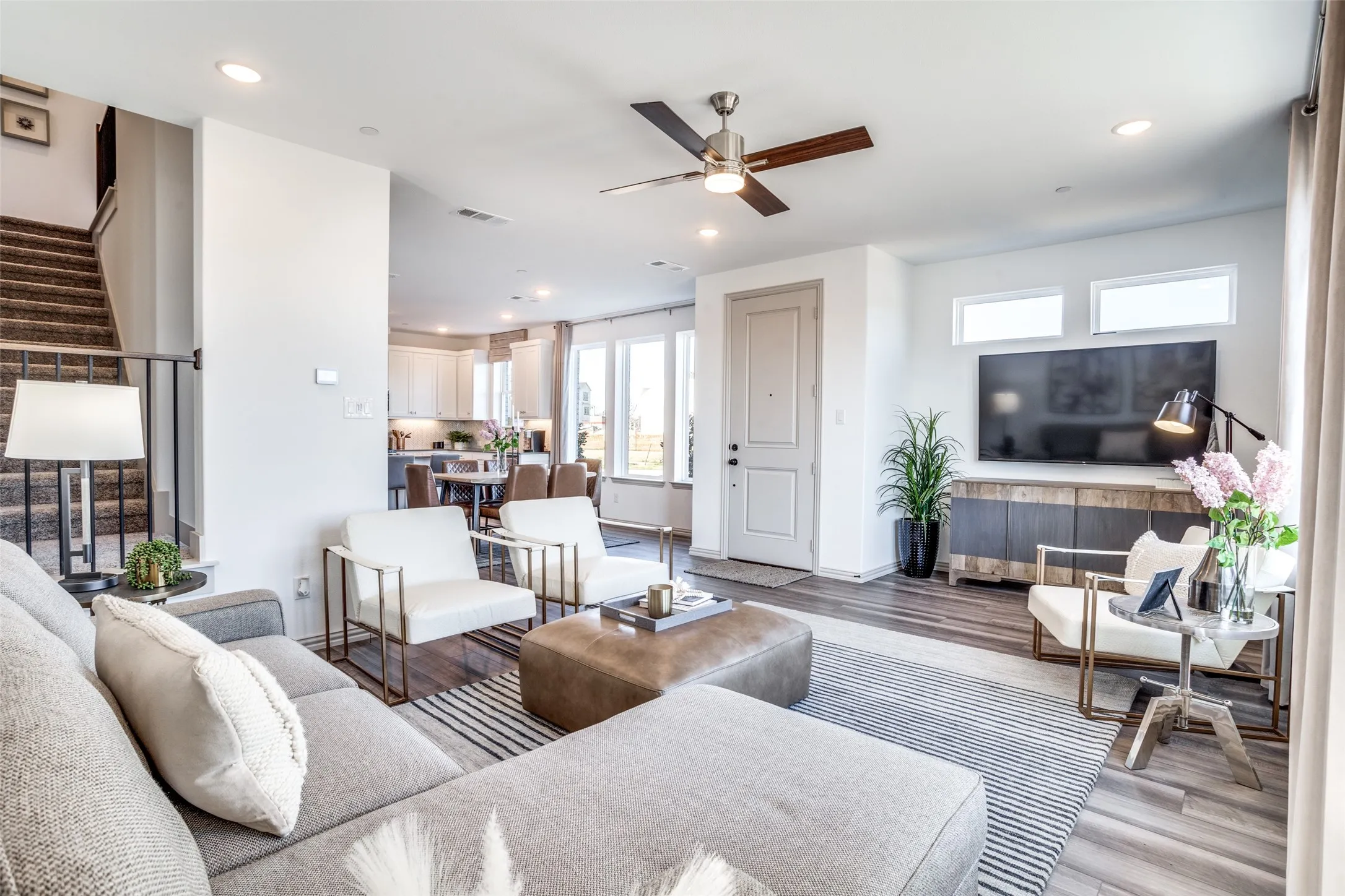 Welcome into your low maintenance dream home!