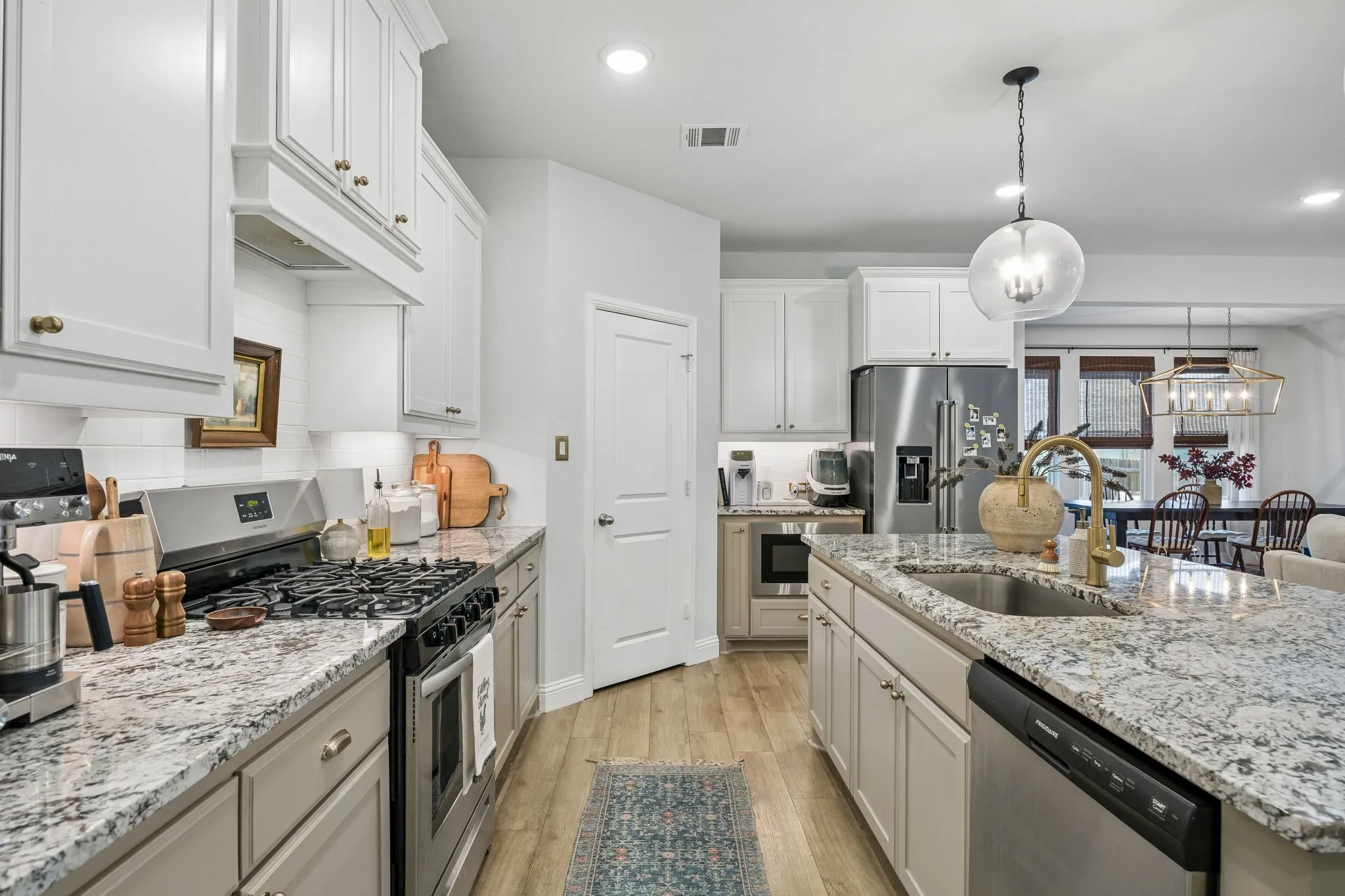 Single Family Residence For Sale in Johnson County , 8228 Cheetah Path, Godley, Texas 76044, 3 Bedroom, 2 Bathroom, 2 Garage spaces, 2,139 Sqft, built in 2022, mls#21362167, Real Estate Agent in Godley, Homes For Sale in Johnson county, Homes For Sale in Godley, Realtor in Godley Texas, Real Estate Brokerage Independent Realty Texas, Luminita Cordes Realtor