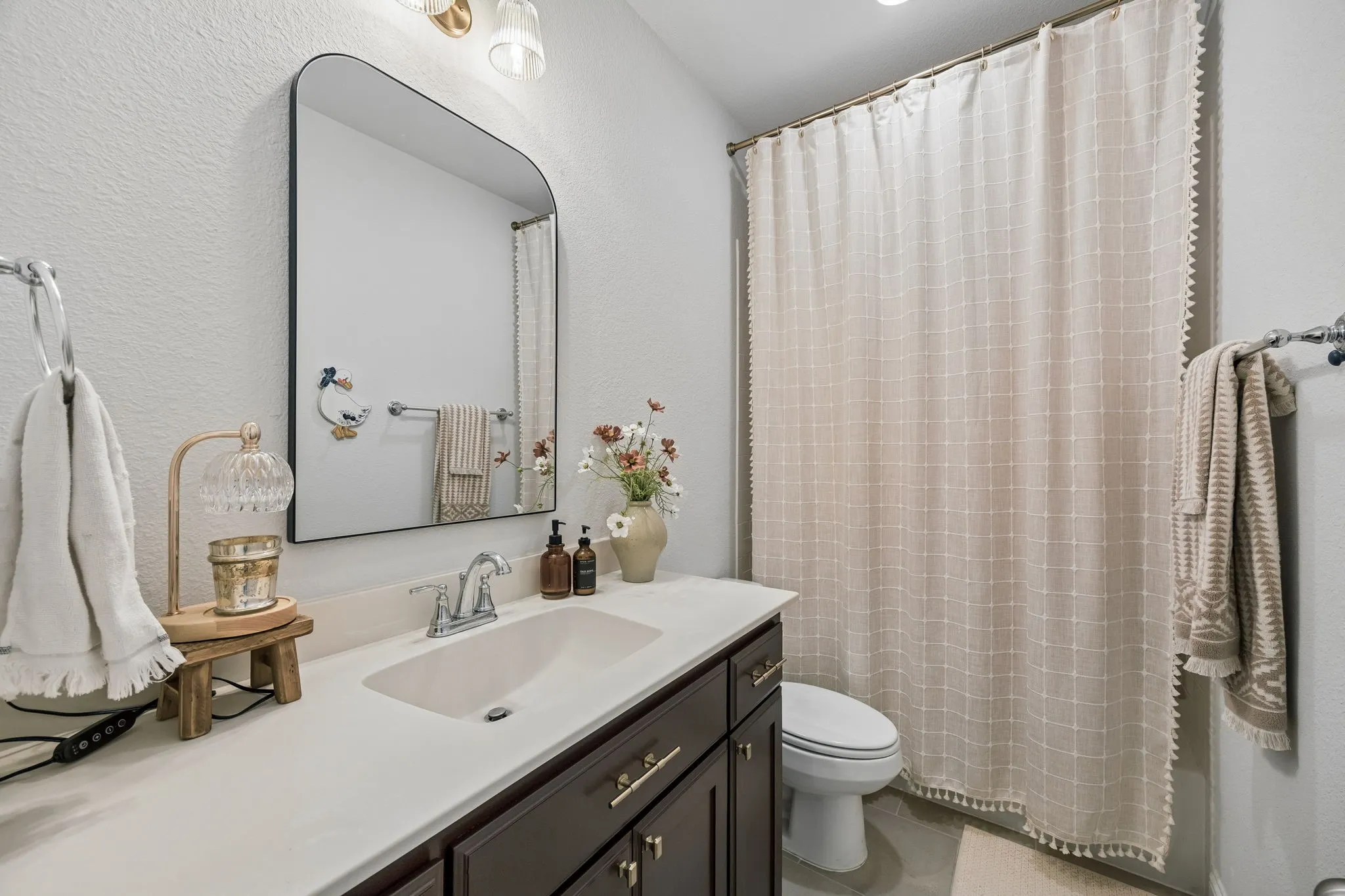 Single Family Residence For Sale in Johnson County , 8228 Cheetah Path, Godley, Texas 76044, 3 Bedroom, 2 Bathroom, 2 Garage spaces, 2,139 Sqft, built in 2022, mls#21362167, Real Estate Agent in Godley, Homes For Sale in Johnson county, Homes For Sale in Godley, Realtor in Godley Texas, Real Estate Brokerage Independent Realty Texas, Luminita Cordes Realtor