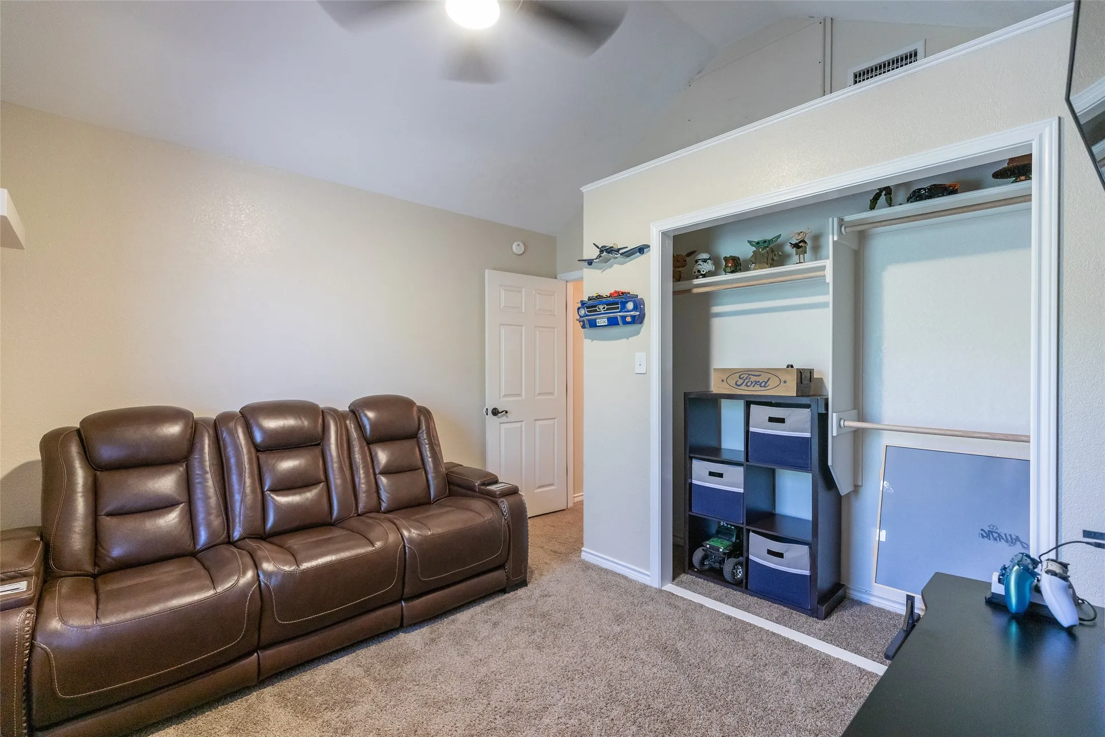Single Family Residence For Sale in Taylor County , 4317 Dee Ann Court, Abilene, Texas 79606, 4 Bedroom, 3 Bathroom, 2 Garage spaces, 1,987 Sqft, built in 1996, mls#21343444, Real Estate Agent in Abilene, Homes For Sale in Taylor county, Homes For Sale in Abilene, Realtor in Abilene Texas, Real Estate Brokerage Independent Realty Texas, Luminita Cordes Realtor