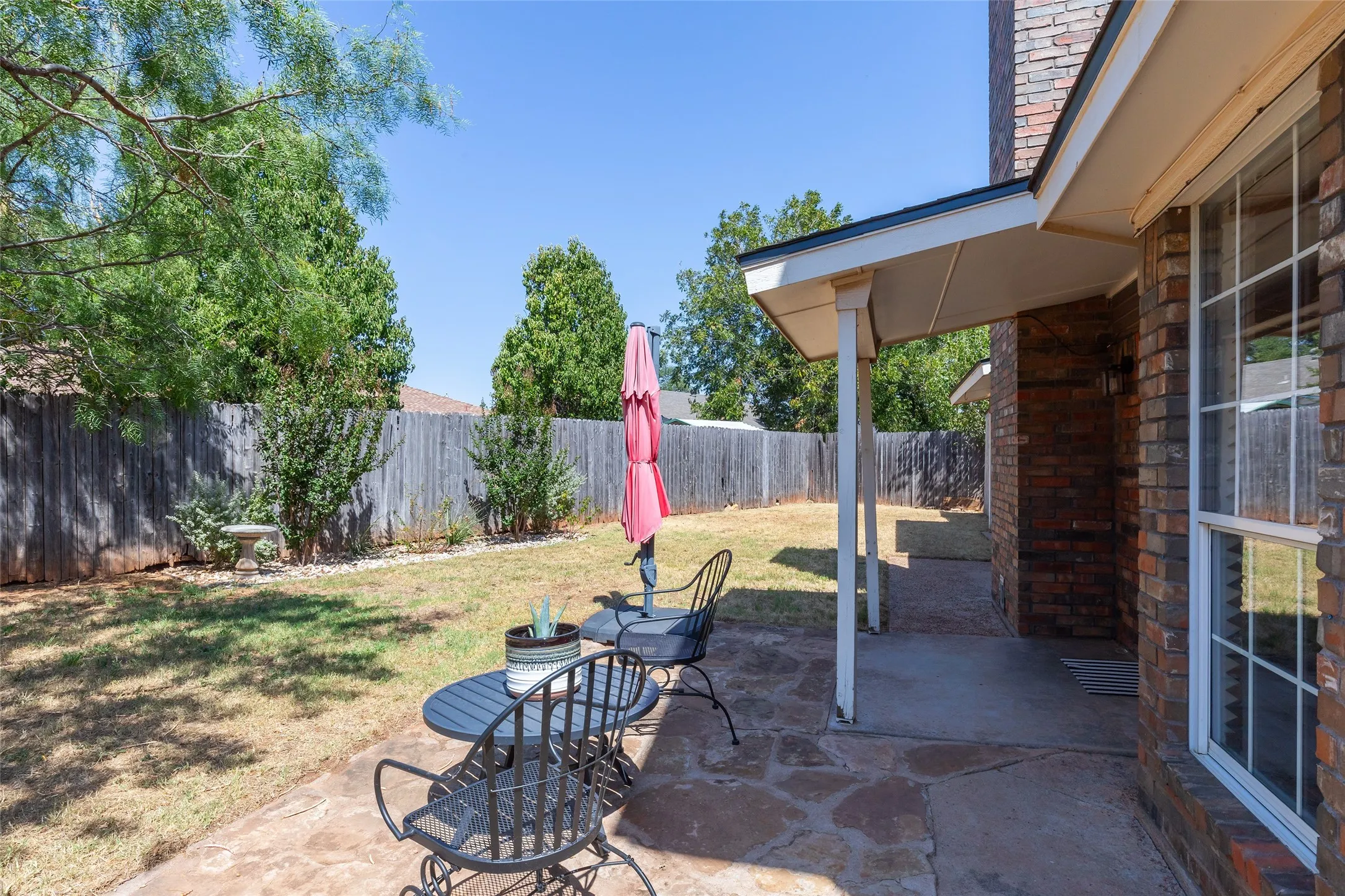 Single Family Residence For Sale in Taylor County , 4317 Dee Ann Court, Abilene, Texas 79606, 4 Bedroom, 3 Bathroom, 2 Garage spaces, 1,987 Sqft, built in 1996, mls#21343444, Real Estate Agent in Abilene, Homes For Sale in Taylor county, Homes For Sale in Abilene, Realtor in Abilene Texas, Real Estate Brokerage Independent Realty Texas, Luminita Cordes Realtor