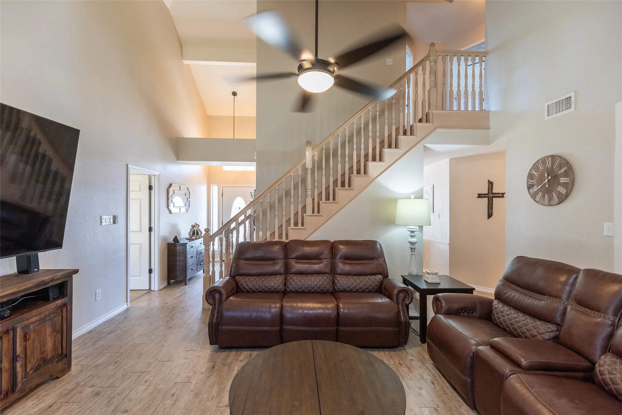 Single Family Residence For Sale in Taylor County , 4317 Dee Ann Court, Abilene, Texas 79606, 4 Bedroom, 3 Bathroom, 2 Garage spaces, 1,987 Sqft, built in 1996, mls#21343444, Real Estate Agent in Abilene, Homes For Sale in Taylor county, Homes For Sale in Abilene, Realtor in Abilene Texas, Real Estate Brokerage Independent Realty Texas, Luminita Cordes Realtor