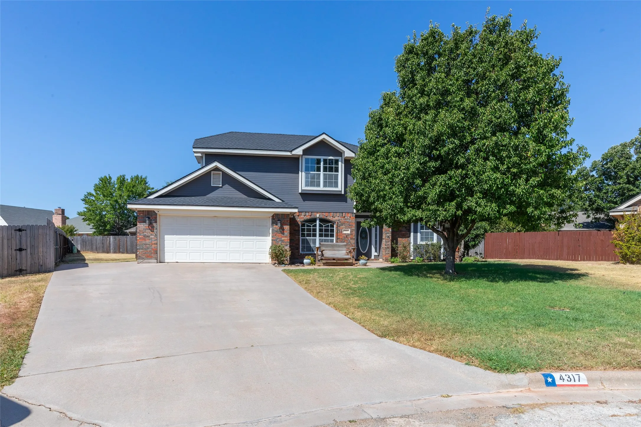 Single Family Residence For Sale in Taylor County , 4317 Dee Ann Court, Abilene, Texas 79606, 4 Bedroom, 3 Bathroom, 2 Garage spaces, 1,987 Sqft, built in 1996, mls#21343444, Real Estate Agent in Abilene, Homes For Sale in Taylor county, Homes For Sale in Abilene, Realtor in Abilene Texas, Real Estate Brokerage Independent Realty Texas, Luminita Cordes Realtor