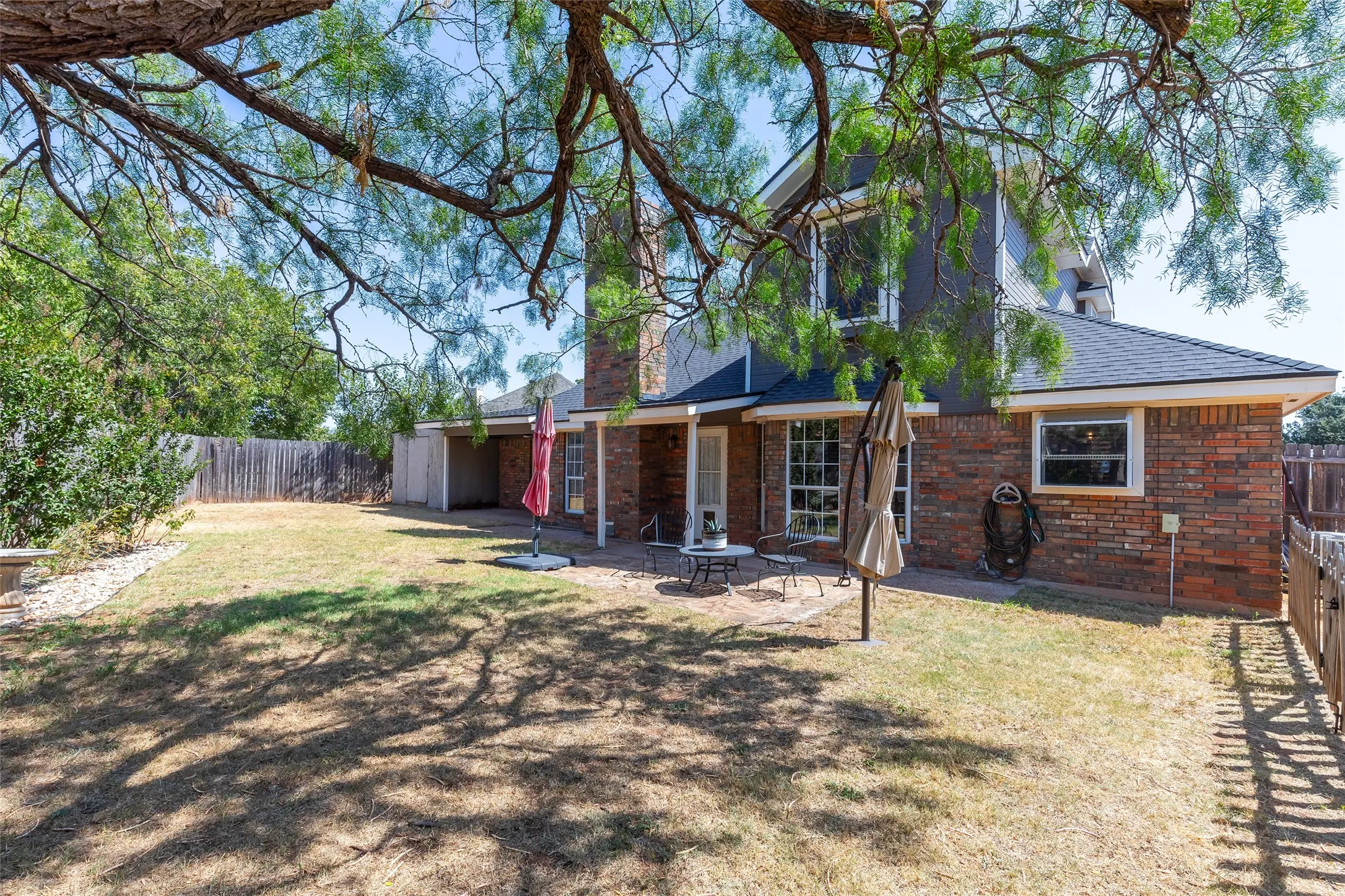 Single Family Residence For Sale in Taylor County , 4317 Dee Ann Court, Abilene, Texas 79606, 4 Bedroom, 3 Bathroom, 2 Garage spaces, 1,987 Sqft, built in 1996, mls#21343444, Real Estate Agent in Abilene, Homes For Sale in Taylor county, Homes For Sale in Abilene, Realtor in Abilene Texas, Real Estate Brokerage Independent Realty Texas, Luminita Cordes Realtor