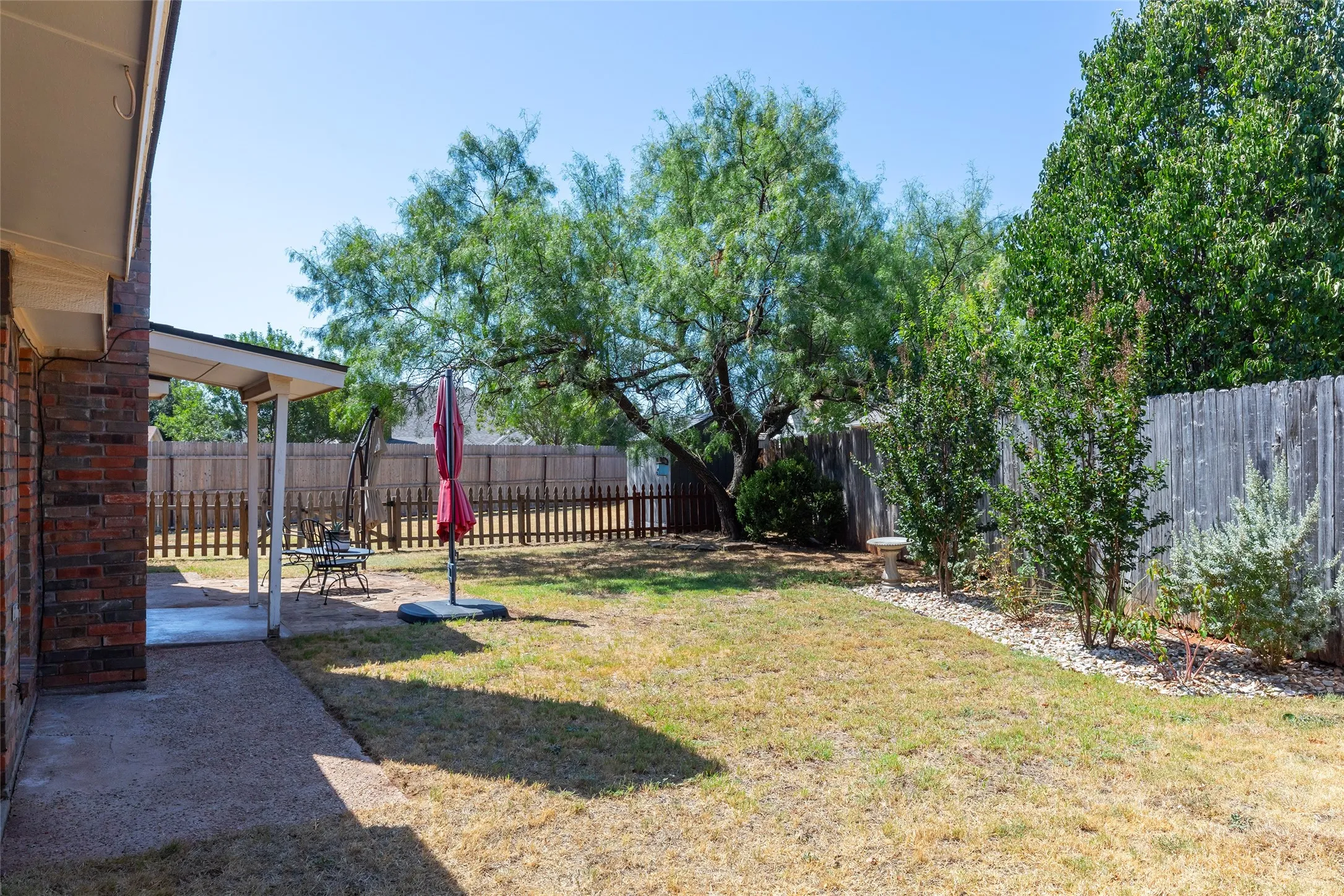 Single Family Residence For Sale in Taylor County , 4317 Dee Ann Court, Abilene, Texas 79606, 4 Bedroom, 3 Bathroom, 2 Garage spaces, 1,987 Sqft, built in 1996, mls#21343444, Real Estate Agent in Abilene, Homes For Sale in Taylor county, Homes For Sale in Abilene, Realtor in Abilene Texas, Real Estate Brokerage Independent Realty Texas, Luminita Cordes Realtor