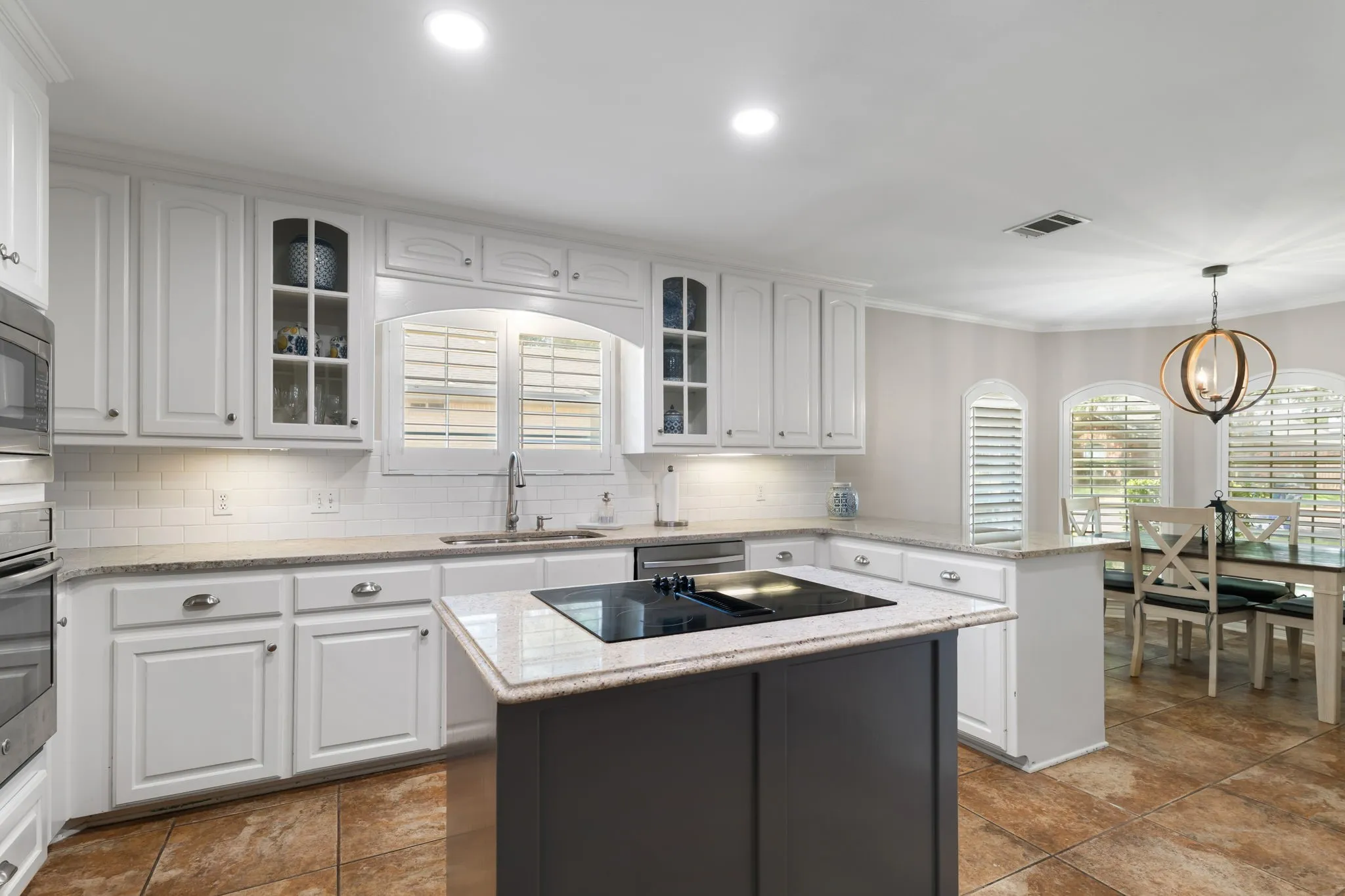 Single Family Residence For Sale in Mc Lennan County , 9604 Yellowstone Road, Waco, Texas 76712, 4 Bedroom, 3 Bathroom, 2 Garage spaces, 2,284 Sqft, built in 1994, mls#21368634, Real Estate Agent in Waco, Homes For Sale in Mc Lennan county, Homes For Sale in Waco, Realtor in Waco Texas, Real Estate Brokerage Independent Realty Texas, Luminita Cordes Realtor