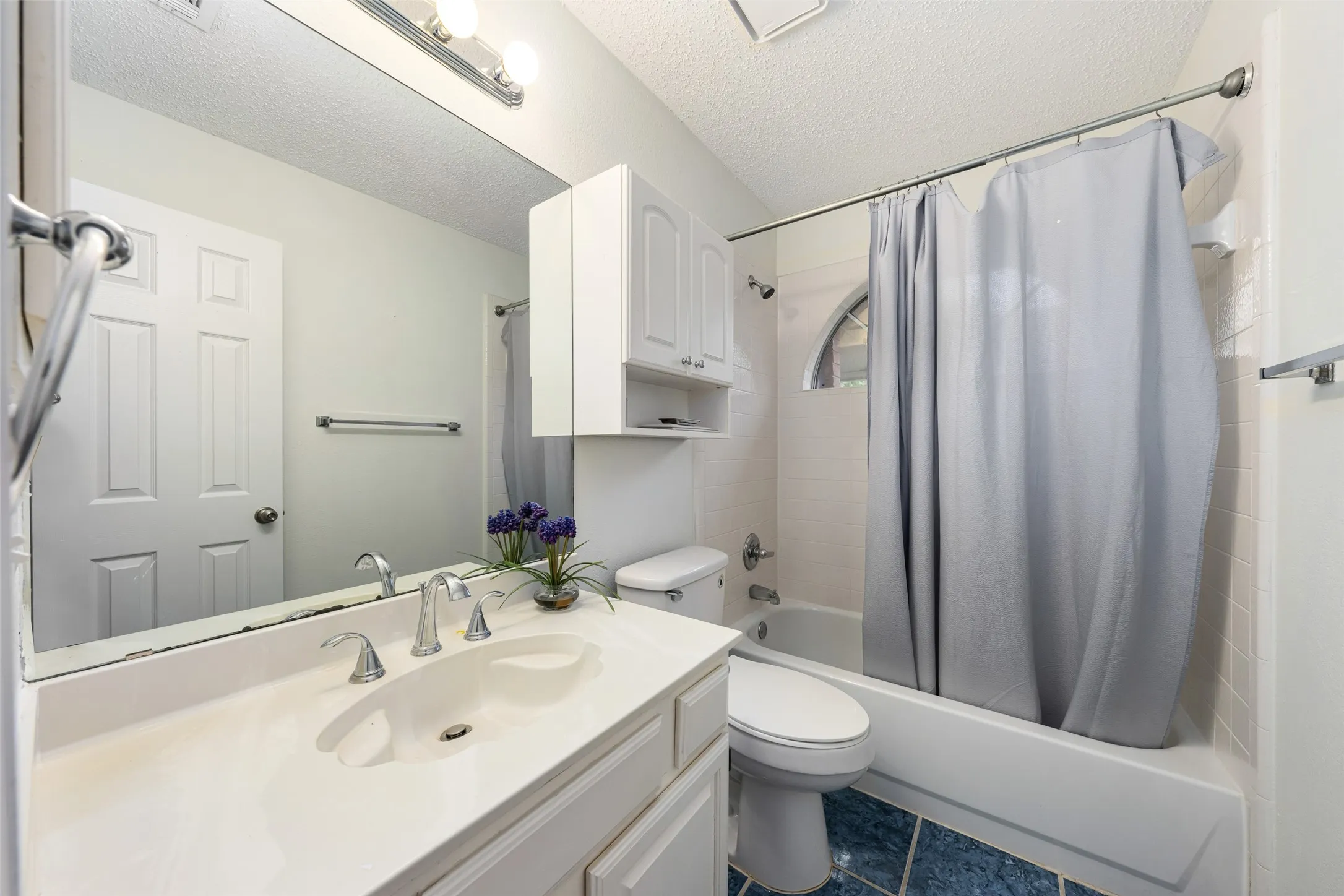 Single Family Residence For Sale in Dallas County , 981 Parker Drive, Coppell, Texas 75019, 3 Bedroom, 3 Bathroom, 2 Garage spaces, 2,624 Sqft, built in 1993, mls#21368622, Real Estate Agent in Coppell, Homes For Sale in Dallas county, Homes For Sale in Coppell, Realtor in Coppell Texas, Real Estate Brokerage Independent Realty Texas, Luminita Cordes Realtor