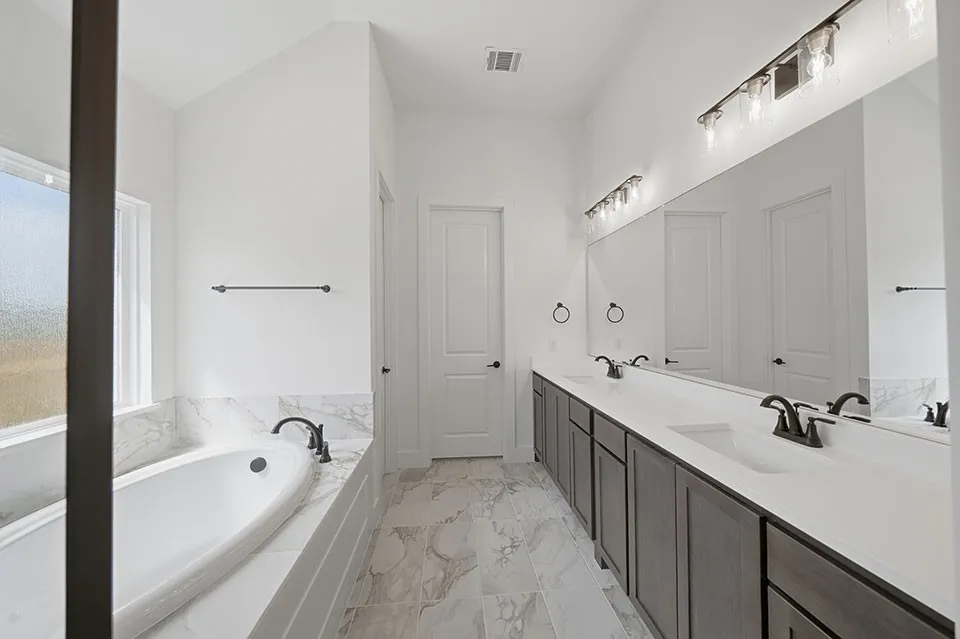 Single Family Residence For Sale in Tarrant County , 7621 Winterbloom Way, Fort Worth, Texas 76123, 3 Bedroom, 2 Bathroom, 2 Garage spaces, 2,091 Sqft, built in 2026, mls#21368636, Real Estate Agent in Fort Worth, Homes For Sale in Tarrant county, Homes For Sale in Fort Worth, Realtor in Fort Worth Texas, Real Estate Brokerage Independent Realty Texas, Luminita Cordes Realtor