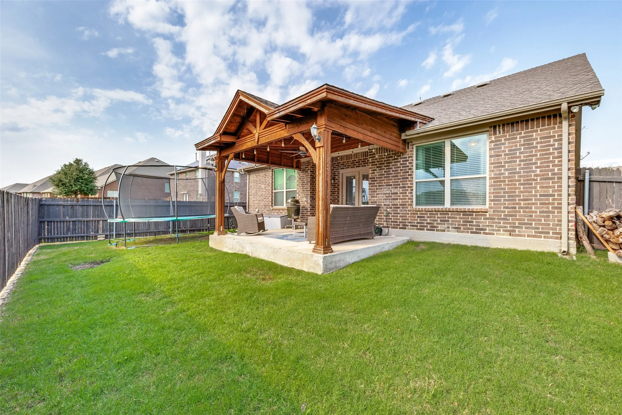 Single Family Residence For Sale in Collin County , 1500 Canyon Creek Road, Wylie, Texas 75098, 4 Bedroom, 3 Bathroom, 2 Garage spaces, 2,586 Sqft, built in 2013, mls#21368629, Real Estate Agent in Wylie, Homes For Sale in Collin county, Homes For Sale in Wylie, Realtor in Wylie Texas, Real Estate Brokerage Independent Realty Texas, Luminita Cordes Realtor