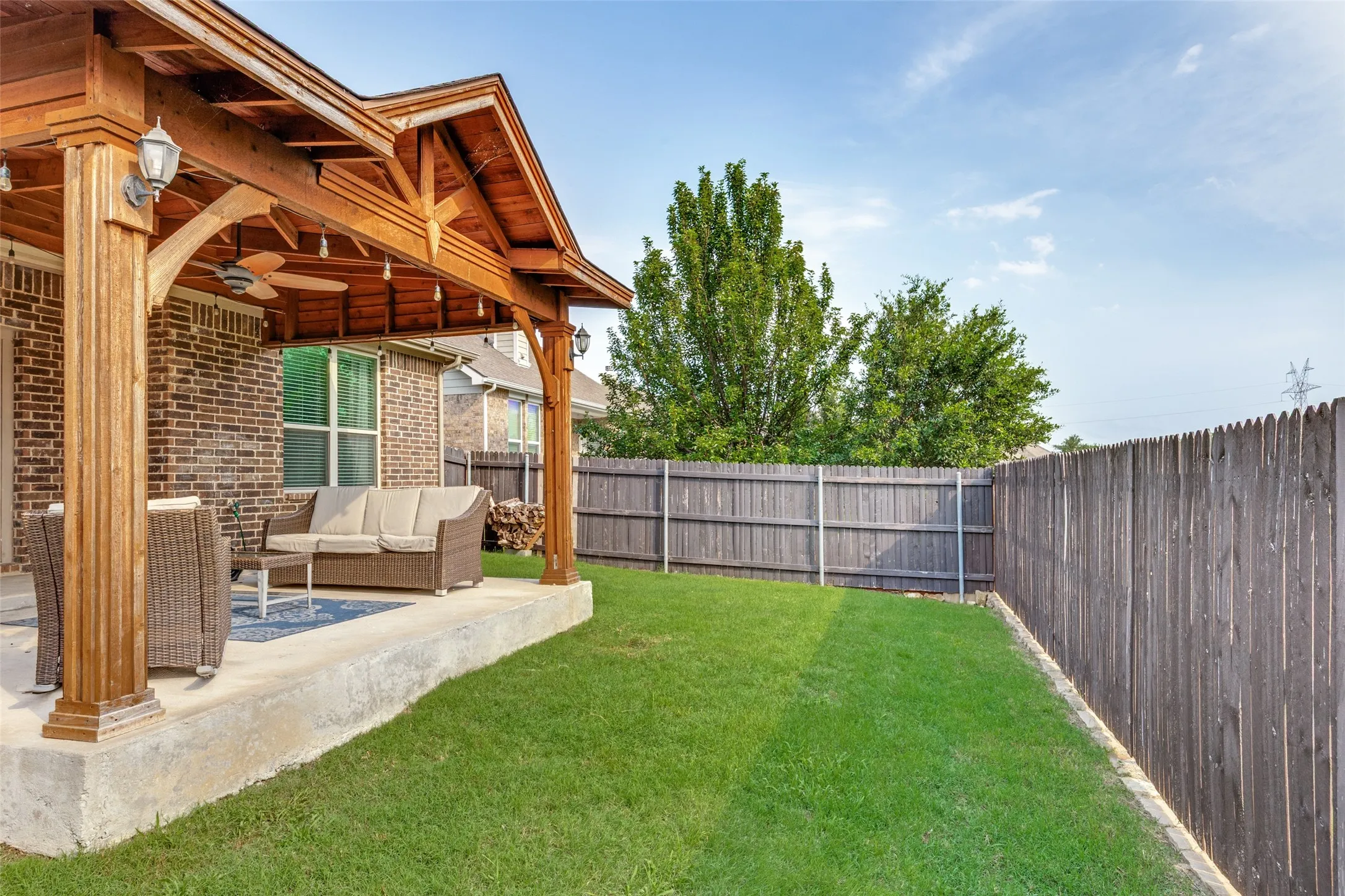 Single Family Residence For Sale in Collin County , 1500 Canyon Creek Road, Wylie, Texas 75098, 4 Bedroom, 3 Bathroom, 2 Garage spaces, 2,586 Sqft, built in 2013, mls#21368629, Real Estate Agent in Wylie, Homes For Sale in Collin county, Homes For Sale in Wylie, Realtor in Wylie Texas, Real Estate Brokerage Independent Realty Texas, Luminita Cordes Realtor