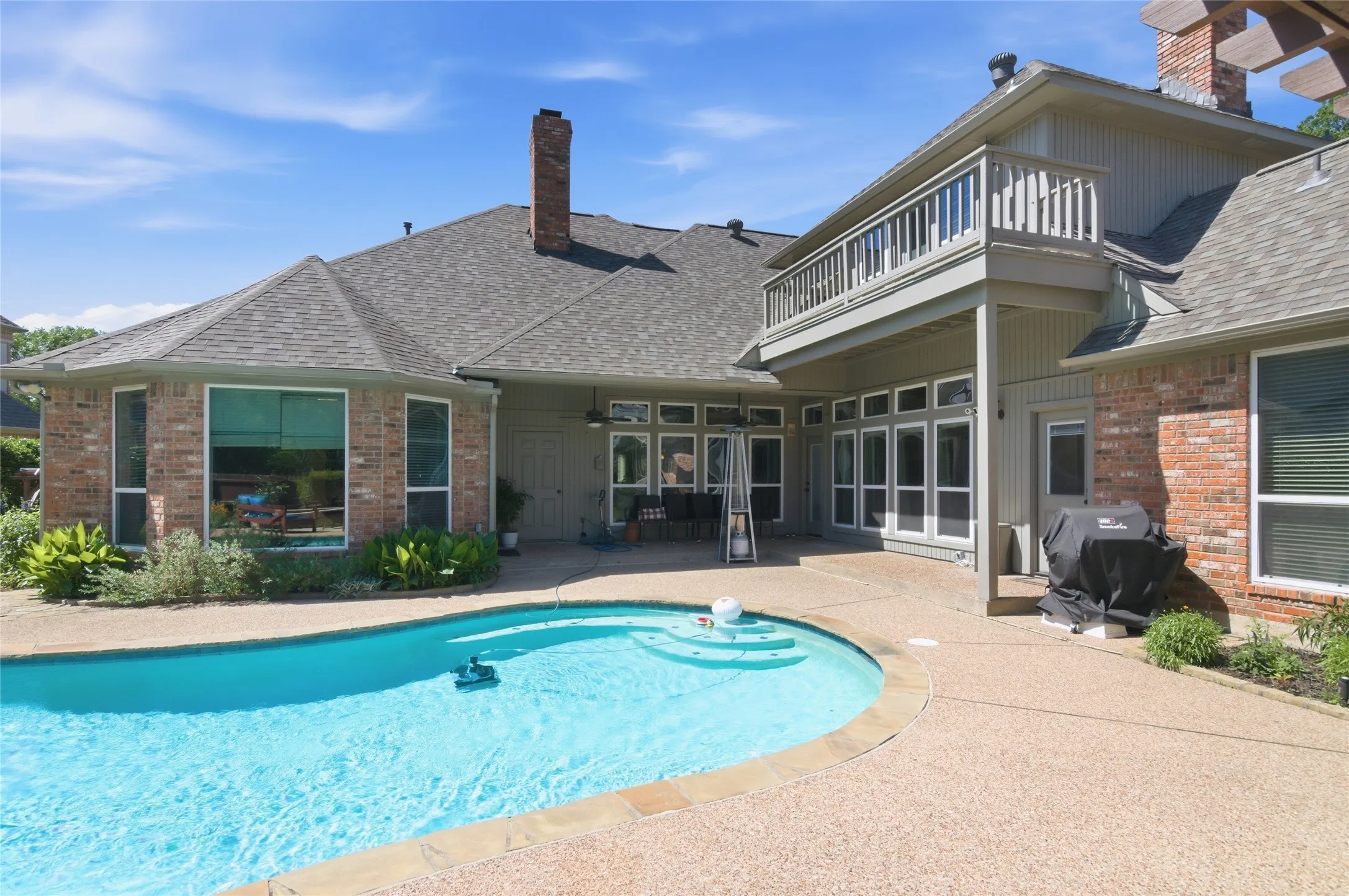 Single Family Residence For Sale in Tarrant County , 2702 Cottonwood Lane, Colleyville, Texas 76034, 5 Bedroom, 5 Bathroom, 3 Garage spaces, 4,364 Sqft, built in 1990, mls#21368641, Real Estate Agent in Colleyville, Homes For Sale in Tarrant county, Homes For Sale in Colleyville, Realtor in Colleyville Texas, Real Estate Brokerage Independent Realty Texas, Luminita Cordes Realtor