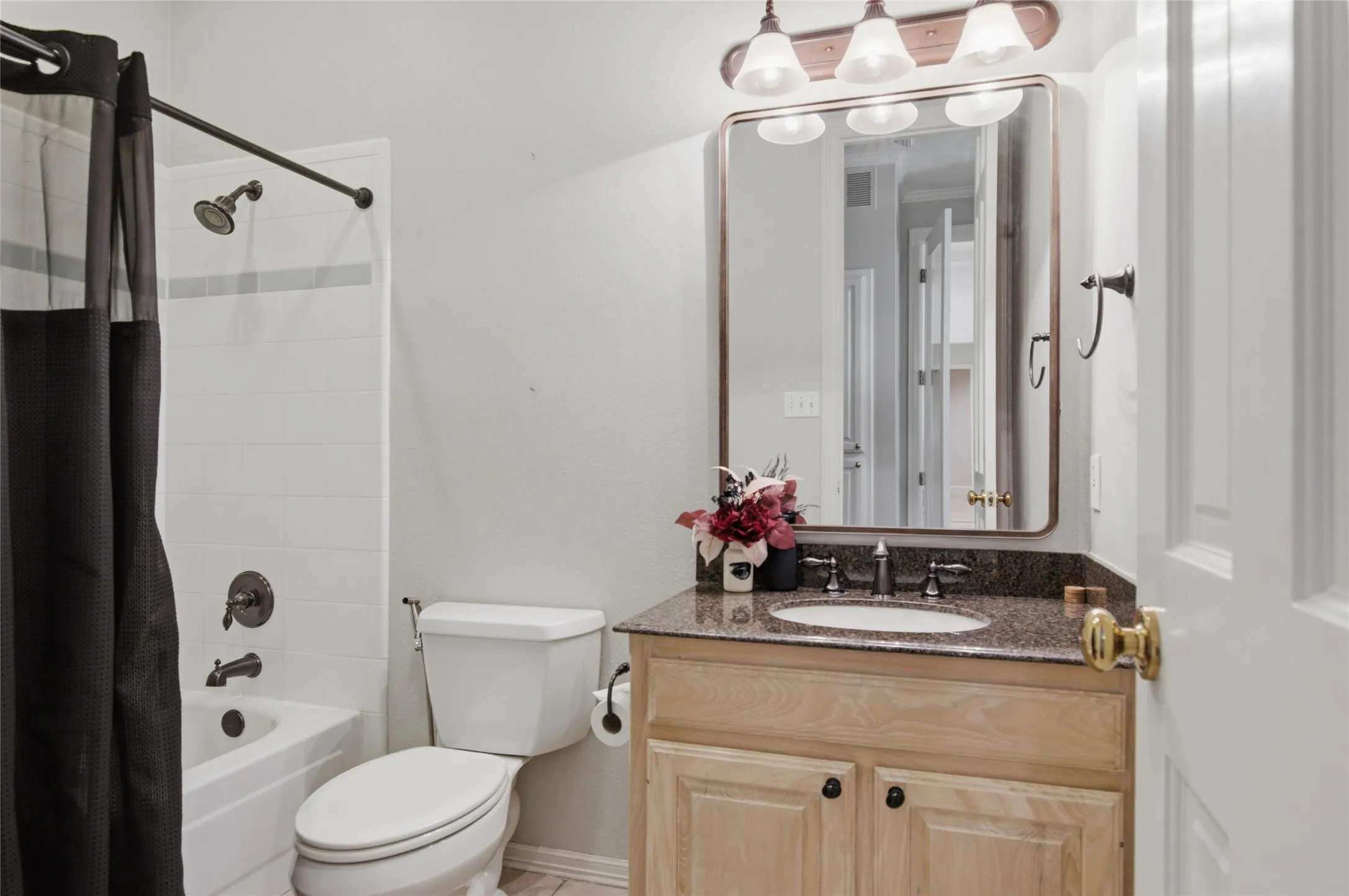 Single Family Residence For Sale in Tarrant County , 2702 Cottonwood Lane, Colleyville, Texas 76034, 5 Bedroom, 5 Bathroom, 3 Garage spaces, 4,364 Sqft, built in 1990, mls#21368641, Real Estate Agent in Colleyville, Homes For Sale in Tarrant county, Homes For Sale in Colleyville, Realtor in Colleyville Texas, Real Estate Brokerage Independent Realty Texas, Luminita Cordes Realtor