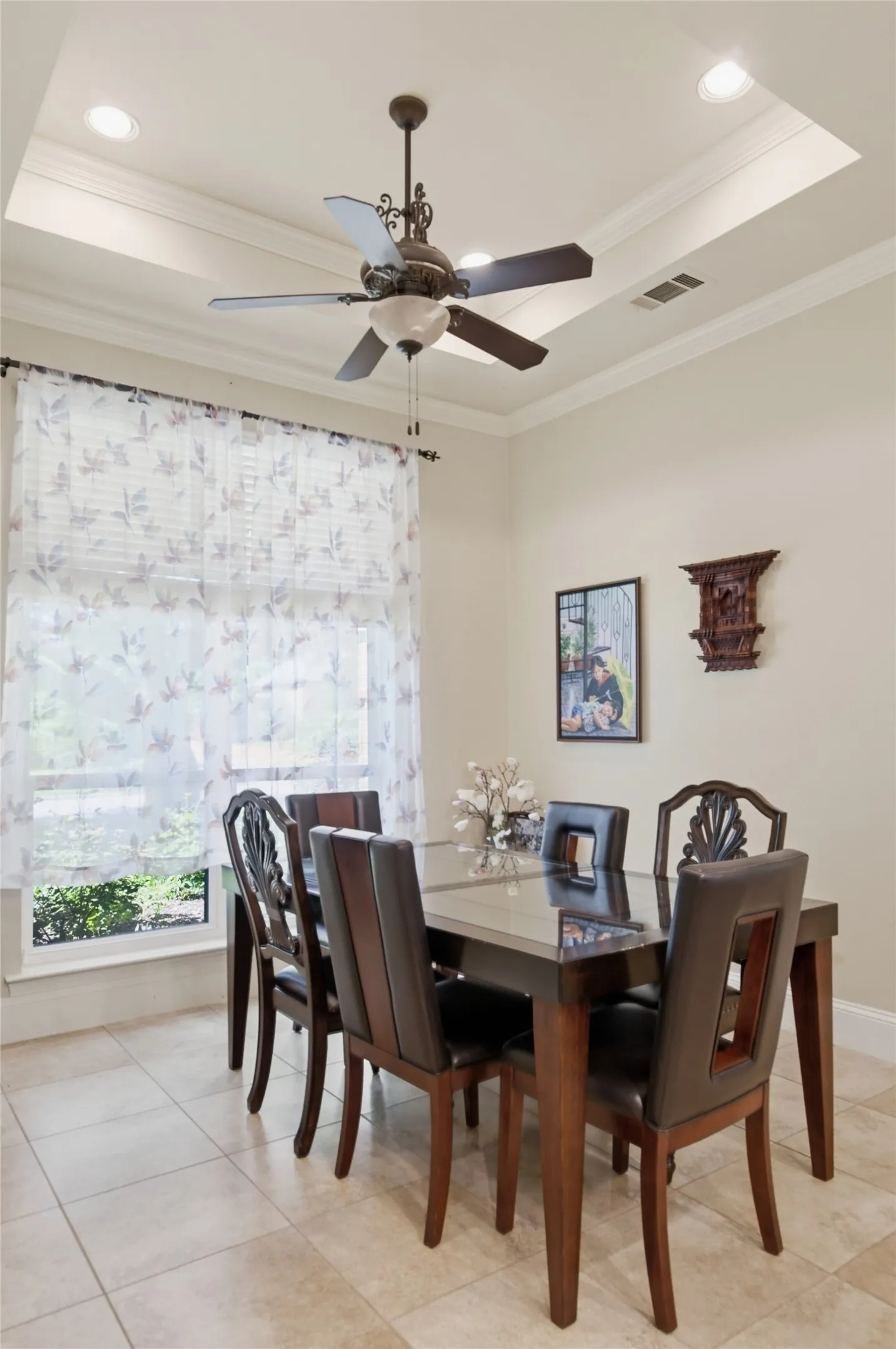 Single Family Residence For Sale in Tarrant County , 2702 Cottonwood Lane, Colleyville, Texas 76034, 5 Bedroom, 5 Bathroom, 3 Garage spaces, 4,364 Sqft, built in 1990, mls#21368641, Real Estate Agent in Colleyville, Homes For Sale in Tarrant county, Homes For Sale in Colleyville, Realtor in Colleyville Texas, Real Estate Brokerage Independent Realty Texas, Luminita Cordes Realtor