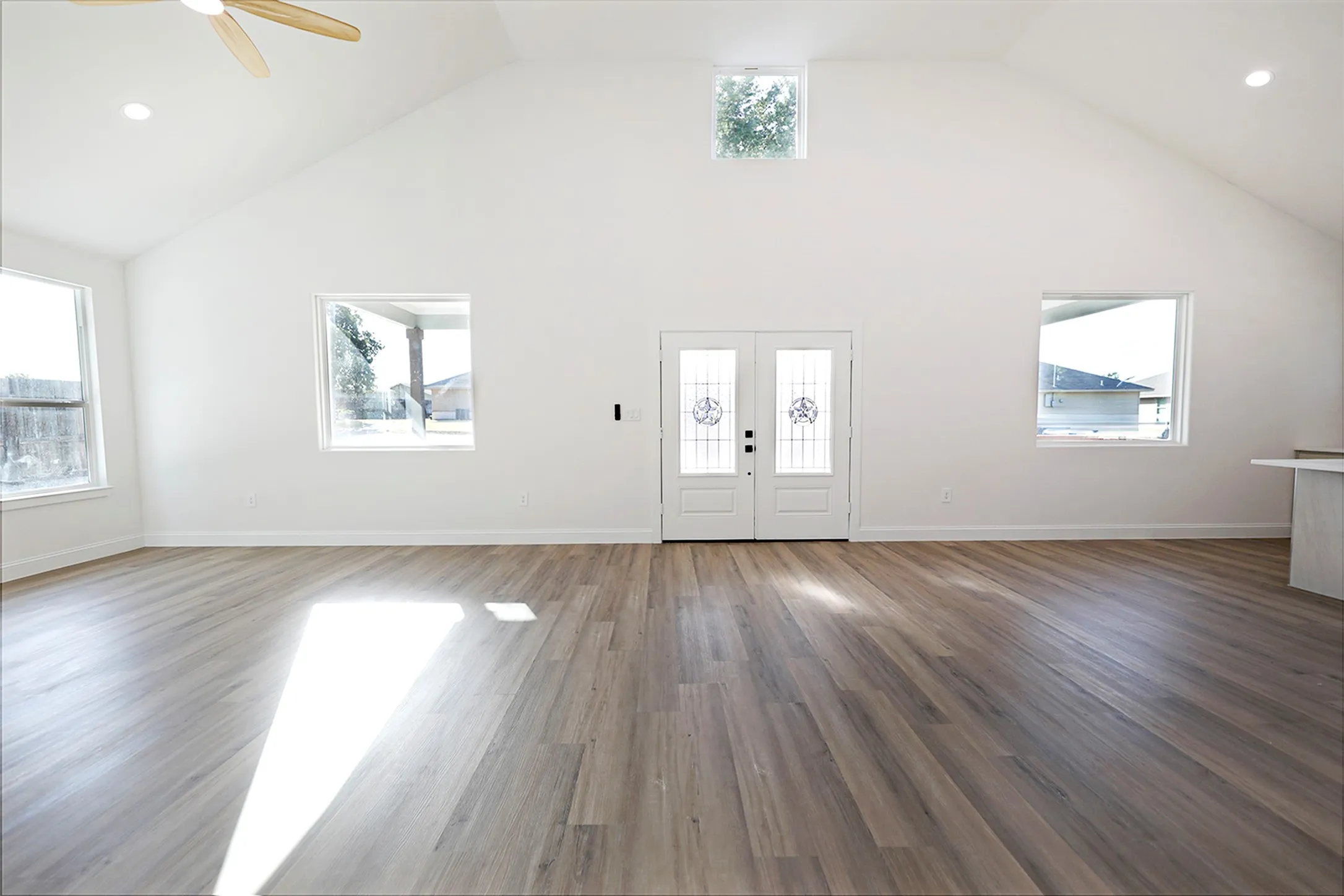 Single Family Residence For Sale in Montague County , 202 Strong Street, Bowie, Texas 76230, 3 Bedroom, 3 Bathroom, Garage spaces, 1,800 Sqft, built in 2026, mls#21368028, Real Estate Agent in Bowie, Homes For Sale in Montague county, Homes For Sale in Bowie, Realtor in Bowie Texas, Real Estate Brokerage Independent Realty Texas, Luminita Cordes Realtor