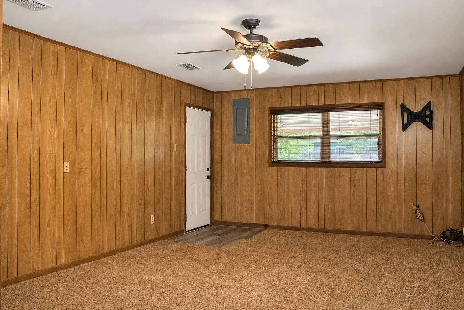 bedroom with exterior exit