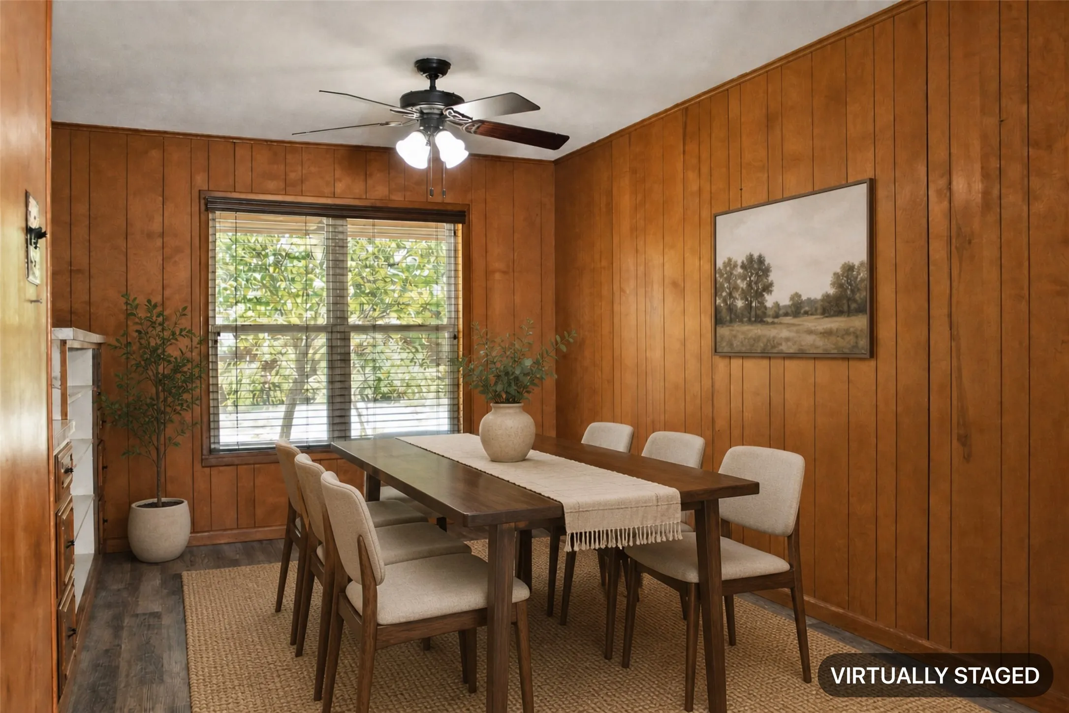 Virtually staged dining area