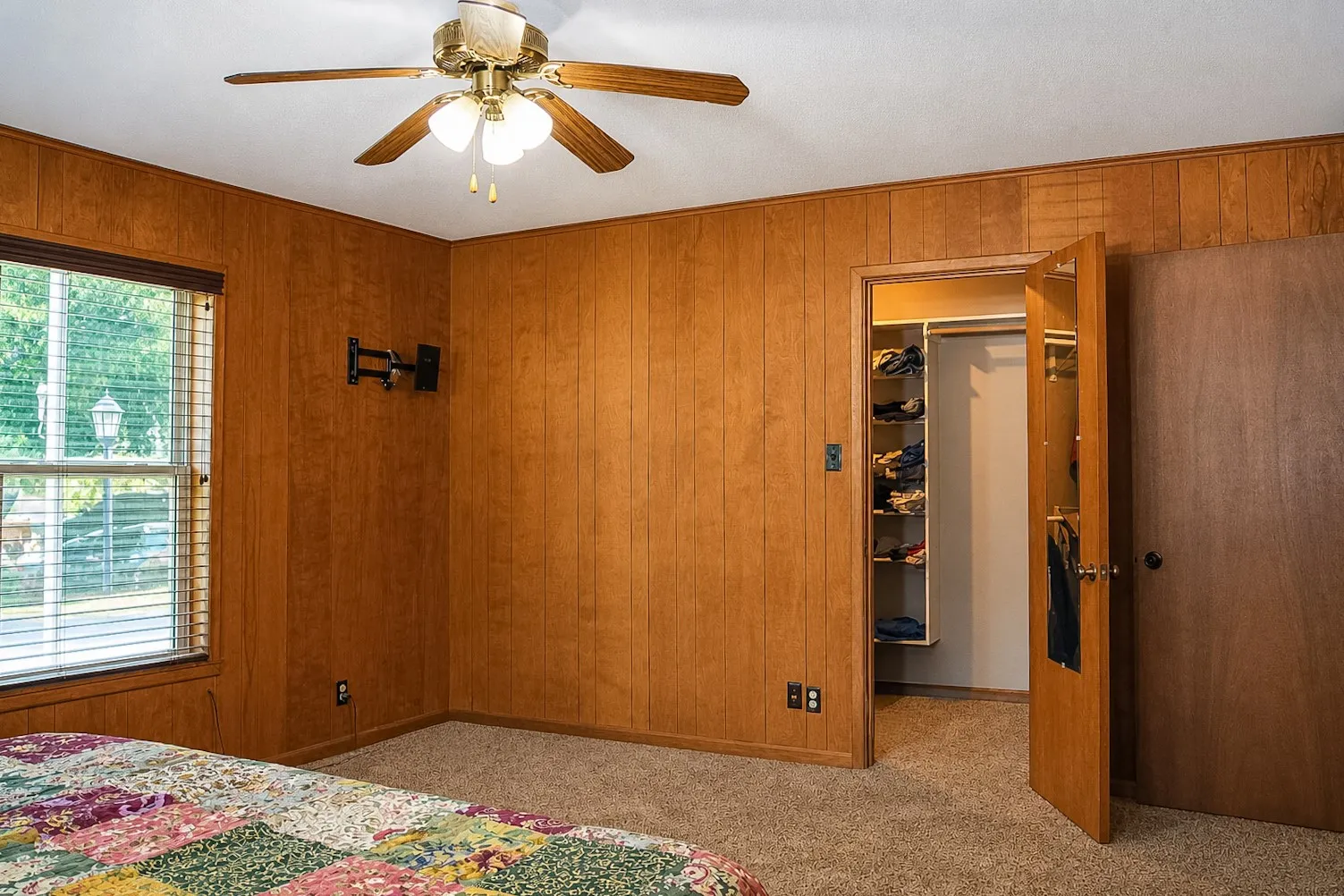 Single Family Residence For Sale in Comanche County , 405 W Neely Avenue, Comanche, Texas 76442, 4 Bedroom, 3 Bathroom, 2 Garage spaces, 2,192 Sqft, built in 1969, mls#21367667, Real Estate Agent in Comanche, Homes For Sale in Comanche county, Homes For Sale in Comanche, Realtor in Comanche Texas, Real Estate Brokerage Independent Realty Texas, Luminita Cordes Realtor