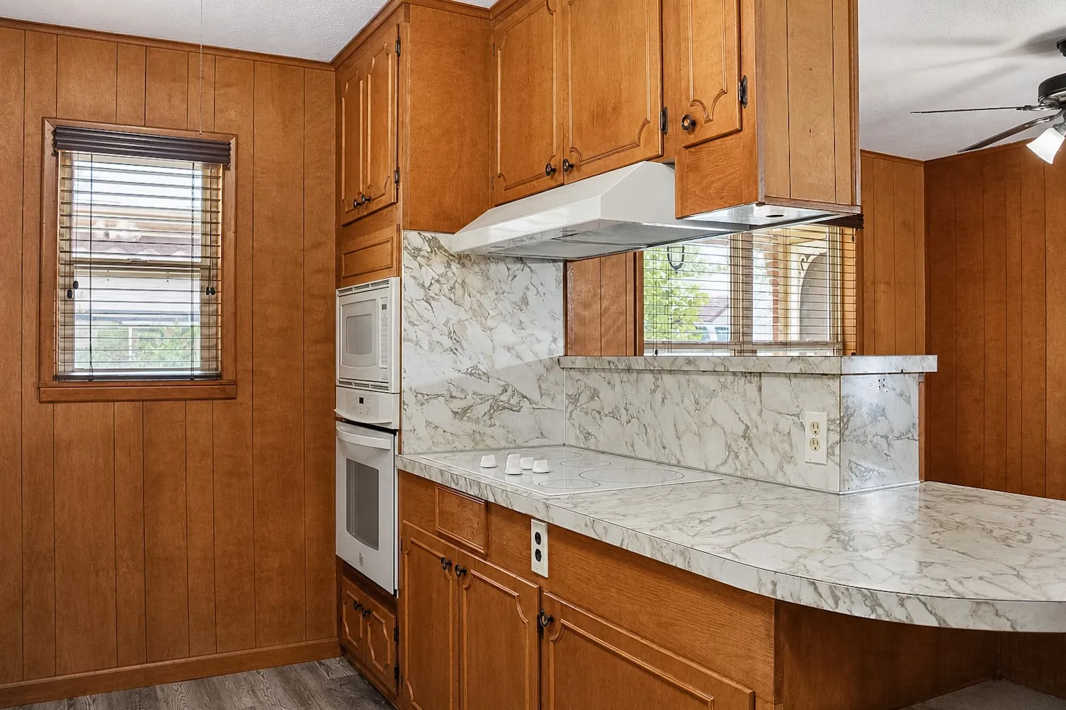 Single Family Residence For Sale in Comanche County , 405 W Neely Avenue, Comanche, Texas 76442, 4 Bedroom, 3 Bathroom, 2 Garage spaces, 2,192 Sqft, built in 1969, mls#21367667, Real Estate Agent in Comanche, Homes For Sale in Comanche county, Homes For Sale in Comanche, Realtor in Comanche Texas, Real Estate Brokerage Independent Realty Texas, Luminita Cordes Realtor