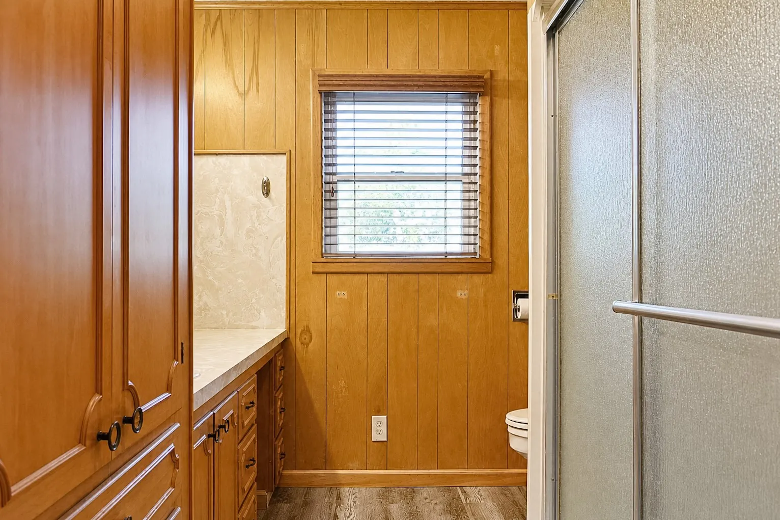 Single Family Residence For Sale in Comanche County , 405 W Neely Avenue, Comanche, Texas 76442, 4 Bedroom, 3 Bathroom, 2 Garage spaces, 2,192 Sqft, built in 1969, mls#21367667, Real Estate Agent in Comanche, Homes For Sale in Comanche county, Homes For Sale in Comanche, Realtor in Comanche Texas, Real Estate Brokerage Independent Realty Texas, Luminita Cordes Realtor