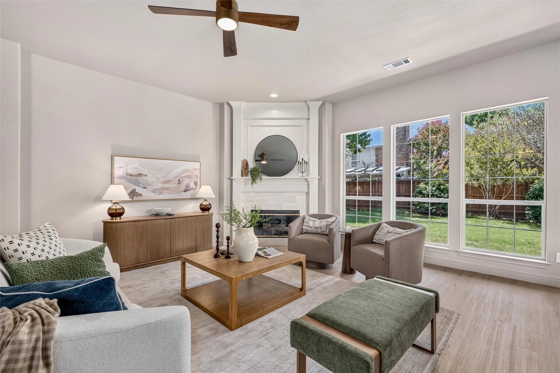 Single Family Residence For Sale in Collin County , 1608 Crown Point Road, Mc Kinney, Texas 75072, 5 Bedroom, 4 Bathroom, 2 Garage spaces, 3,306 Sqft, built in 1997, mls#21368654, Real Estate Agent in Mc Kinney, Homes For Sale in Collin county, Homes For Sale in Mc Kinney, Realtor in Mc Kinney Texas, Real Estate Brokerage Independent Realty Texas, Luminita Cordes Realtor