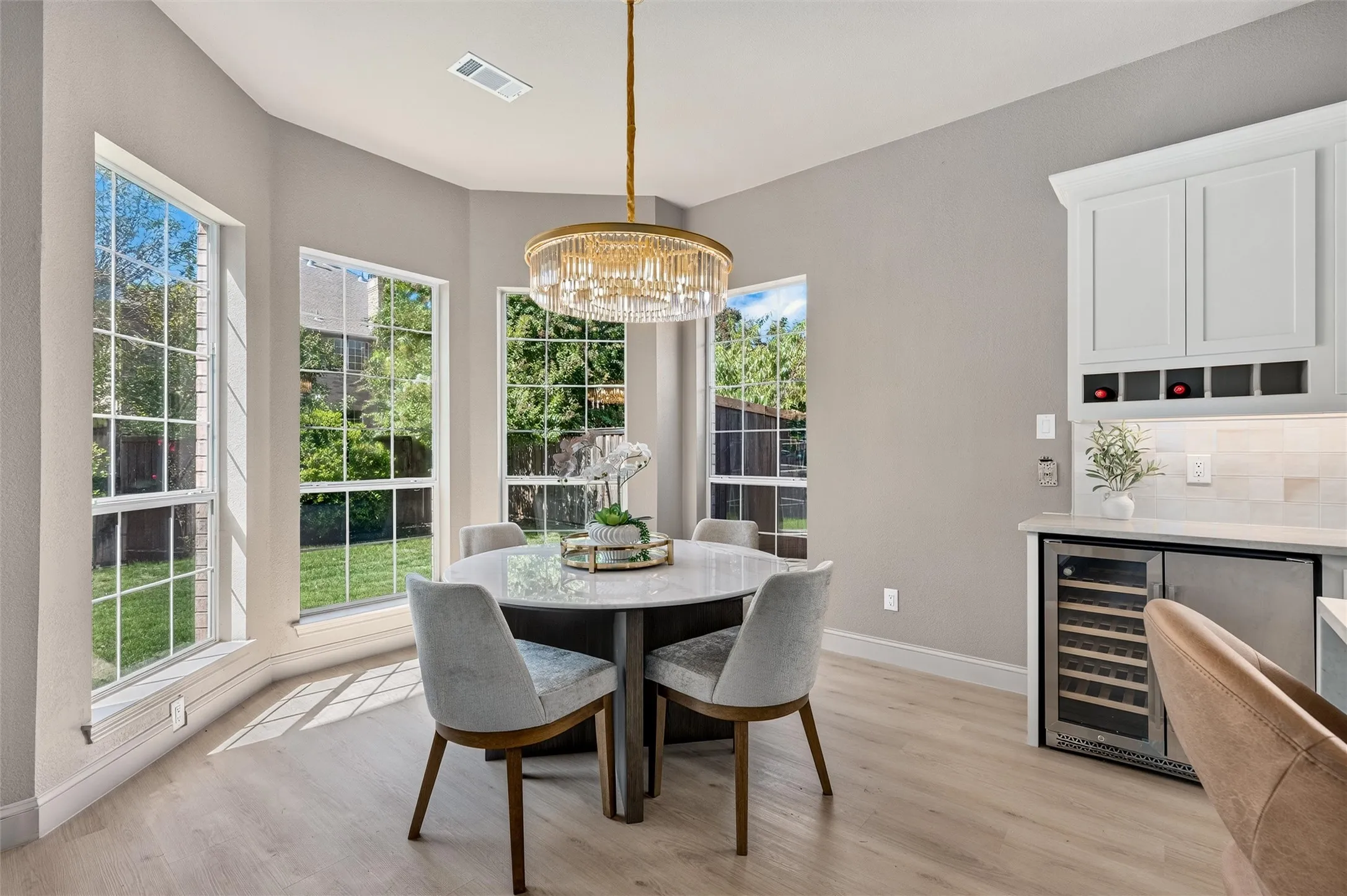 Single Family Residence For Sale in Collin County , 1608 Crown Point Road, Mc Kinney, Texas 75072, 5 Bedroom, 4 Bathroom, 2 Garage spaces, 3,306 Sqft, built in 1997, mls#21368654, Real Estate Agent in Mc Kinney, Homes For Sale in Collin county, Homes For Sale in Mc Kinney, Realtor in Mc Kinney Texas, Real Estate Brokerage Independent Realty Texas, Luminita Cordes Realtor