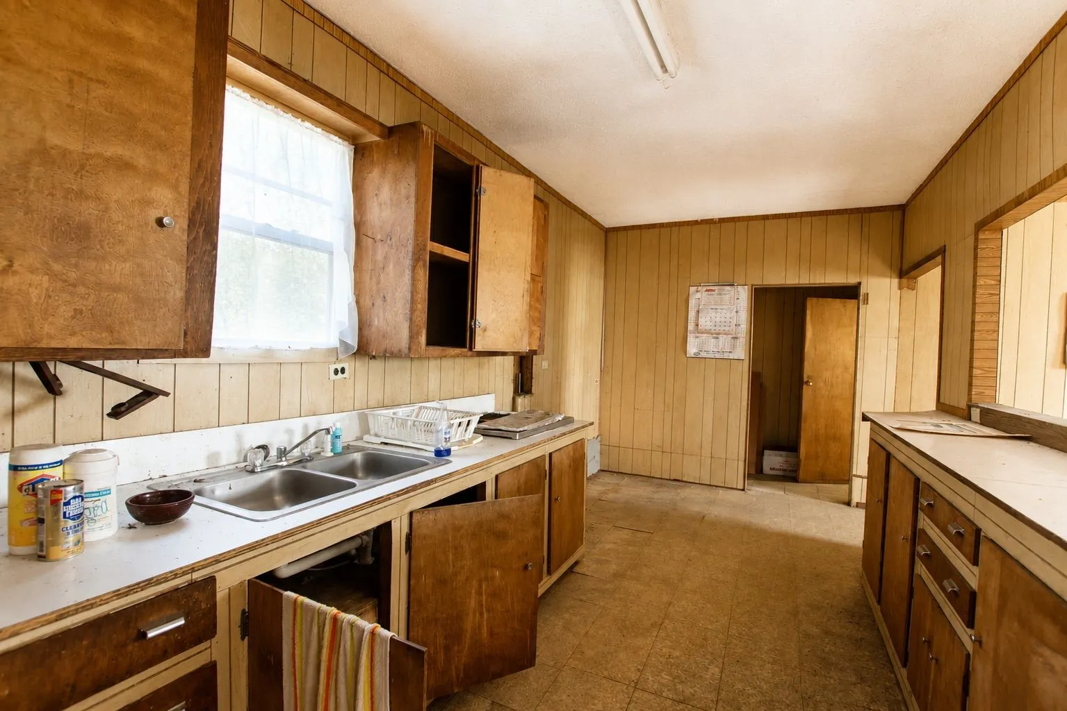 Farm For Sale in Upshur County , 216 PR 3463, Gladewater, Texas 75647, 3 Bedroom, 2 Bathroom, Garage spaces, 2,195 Sqft, built in 2009, mls#21368051, Real Estate Agent in Gladewater, Homes For Sale in Upshur county, Homes For Sale in Gladewater, Realtor in Gladewater Texas, Real Estate Brokerage Independent Realty Texas, Luminita Cordes Realtor