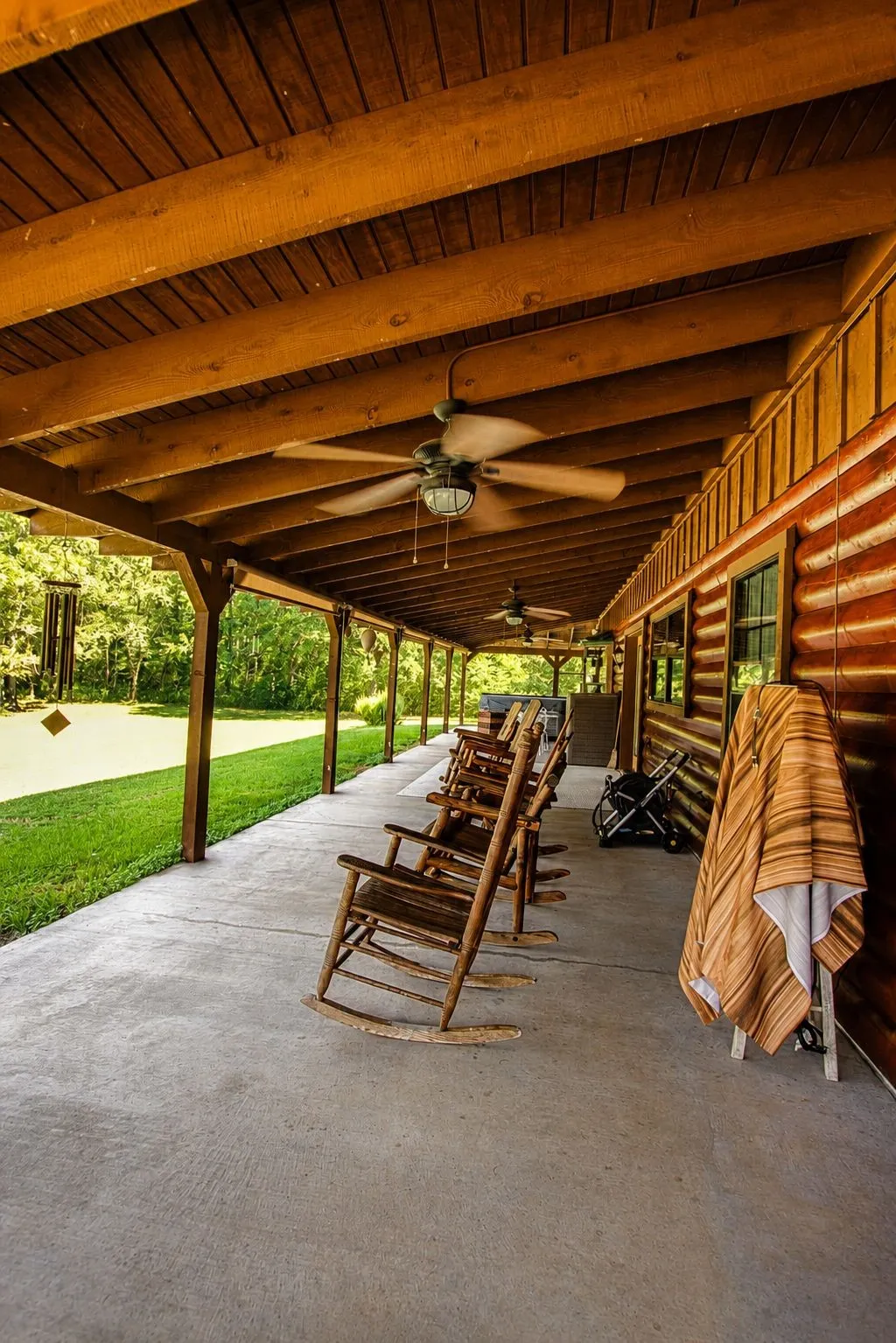 Farm For Sale in Upshur County , 216 PR 3463, Gladewater, Texas 75647, 3 Bedroom, 2 Bathroom, Garage spaces, 2,195 Sqft, built in 2009, mls#21368051, Real Estate Agent in Gladewater, Homes For Sale in Upshur county, Homes For Sale in Gladewater, Realtor in Gladewater Texas, Real Estate Brokerage Independent Realty Texas, Luminita Cordes Realtor