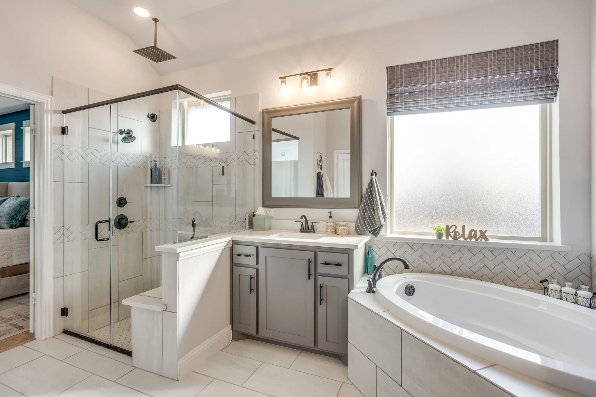 Single Family Residence For Sale in Johnson County , 340 Trail Dust Drive, Godley, Texas 76044, 4 Bedroom, 3 Bathroom, 3 Garage spaces, 2,782 Sqft, built in 2023, mls#21367933, Real Estate Agent in Godley, Homes For Sale in Johnson county, Homes For Sale in Godley, Realtor in Godley Texas, Real Estate Brokerage Independent Realty Texas, Luminita Cordes Realtor