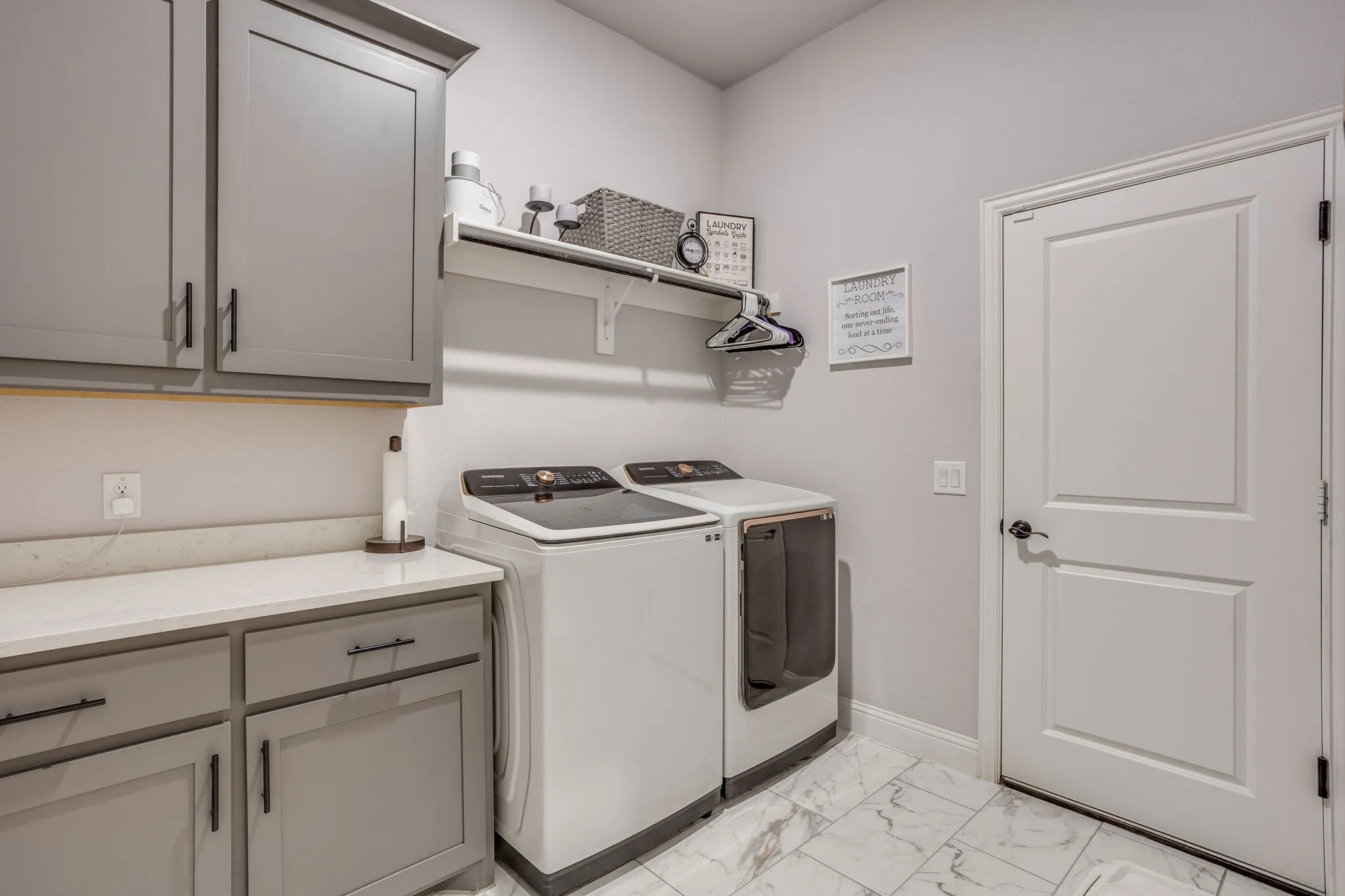 Single Family Residence For Sale in Johnson County , 340 Trail Dust Drive, Godley, Texas 76044, 4 Bedroom, 3 Bathroom, 3 Garage spaces, 2,782 Sqft, built in 2023, mls#21367933, Real Estate Agent in Godley, Homes For Sale in Johnson county, Homes For Sale in Godley, Realtor in Godley Texas, Real Estate Brokerage Independent Realty Texas, Luminita Cordes Realtor