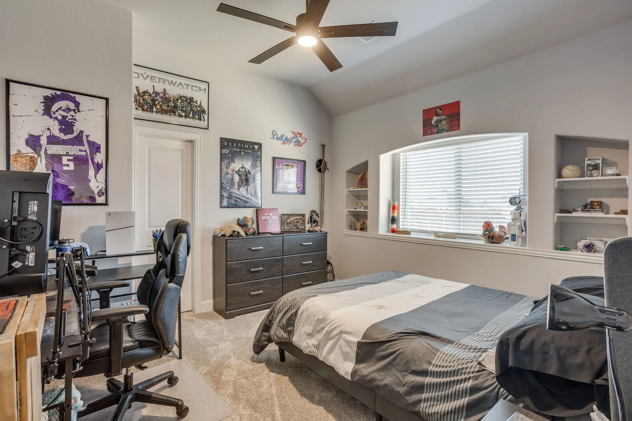 Single Family Residence For Sale in Johnson County , 340 Trail Dust Drive, Godley, Texas 76044, 4 Bedroom, 3 Bathroom, 3 Garage spaces, 2,782 Sqft, built in 2023, mls#21367933, Real Estate Agent in Godley, Homes For Sale in Johnson county, Homes For Sale in Godley, Realtor in Godley Texas, Real Estate Brokerage Independent Realty Texas, Luminita Cordes Realtor