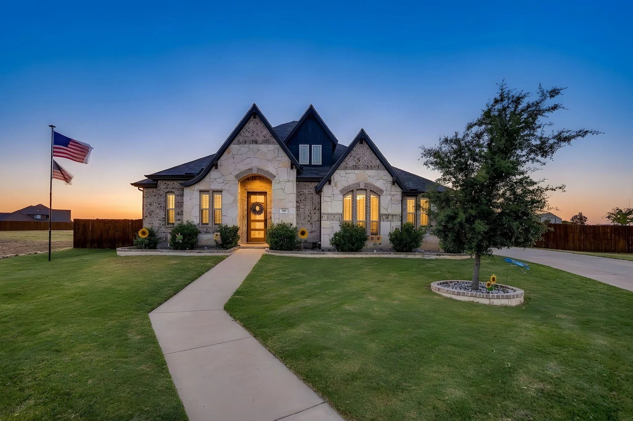 Single Family Residence For Sale in Johnson County , 340 Trail Dust Drive, Godley, Texas 76044, 4 Bedroom, 3 Bathroom, 3 Garage spaces, 2,782 Sqft, built in 2023, mls#21367933, Real Estate Agent in Godley, Homes For Sale in Johnson county, Homes For Sale in Godley, Realtor in Godley Texas, Real Estate Brokerage Independent Realty Texas, Luminita Cordes Realtor