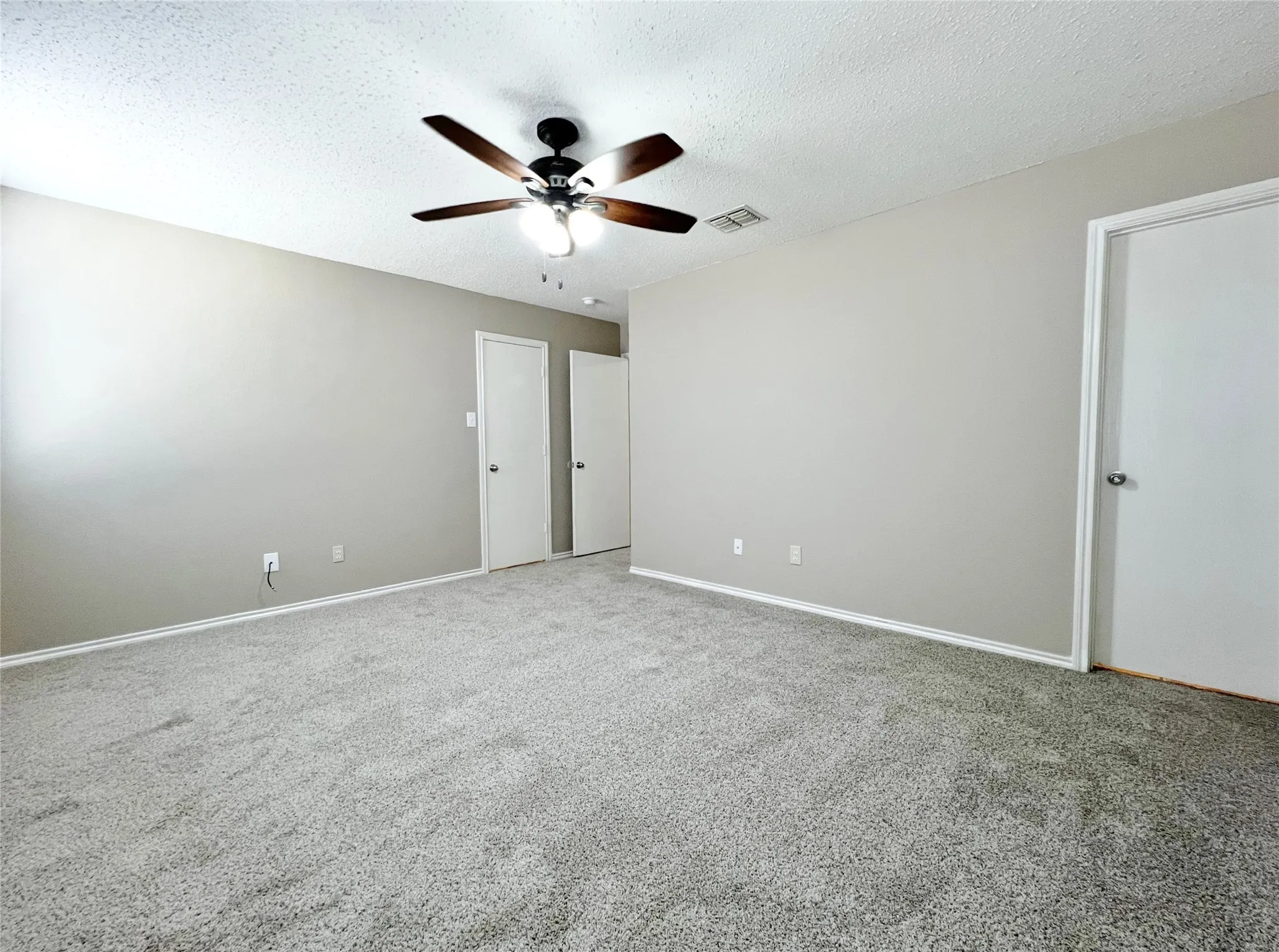 Single Family Residence For Rent in Denton County , 16556 Jasmine Springs Drive, Fort Worth, Texas 76247, 3 Bedroom, 2 Bathroom, 2 Garage spaces, 1,507 Sqft, built in 2005, mls#21368680, Real Estate Agent in Fort Worth, Homes For Rent in Denton county, Homes For Rent in Fort Worth, Realtor in Fort Worth Texas, Real Estate Brokerage Independent Realty Texas, Luminita Cordes Realtor