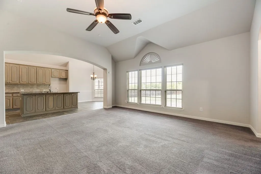 Single Family Residence For Rent in Kaufman County , 1232 Cirrus Court, Forney, Texas 75126, 4 Bedroom, 3 Bathroom, 3 Garage spaces, 2,468 Sqft, built in 2018, mls#21368335, Real Estate Agent in Forney, Homes For Rent in Kaufman county, Homes For Rent in Forney, Realtor in Forney Texas, Real Estate Brokerage Independent Realty Texas, Luminita Cordes Realtor