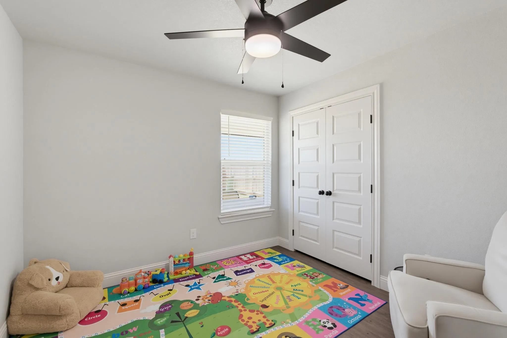 Representative finishes only; furnishings not included.