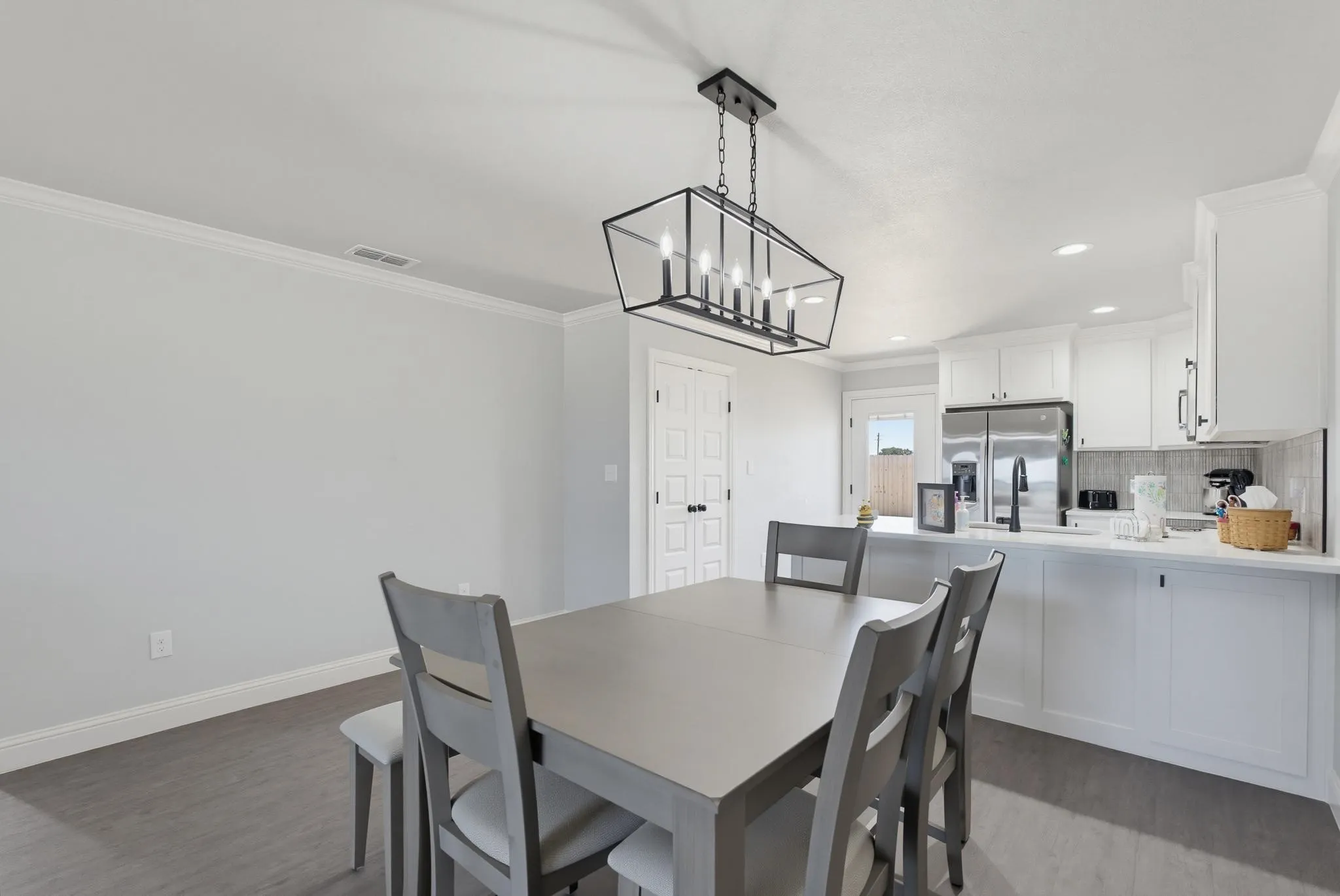 Representative finishes only; furnishings not included.