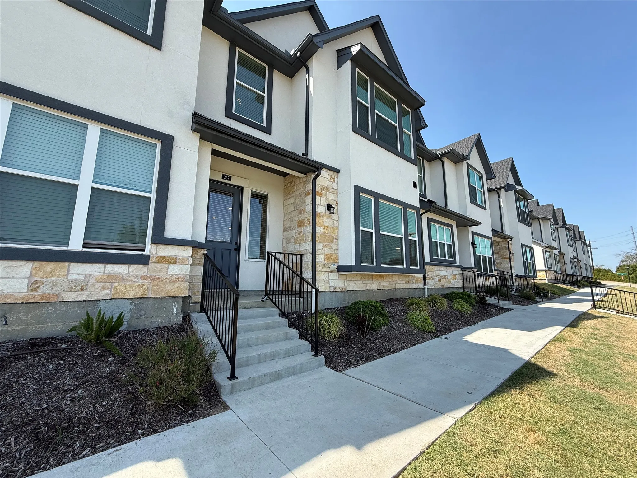 Townhouse For Rent in Denton County , 267 Mule Deer Mews, Frisco, Texas 75068, 4 Bedroom, 3 Bathroom, 2 Garage spaces, 2,206 Sqft, built in 2024, mls#21368687, Real Estate Agent in Frisco, Homes For Rent in Denton county, Homes For Rent in Frisco, Realtor in Frisco Texas, Real Estate Brokerage Independent Realty Texas, Luminita Cordes Realtor