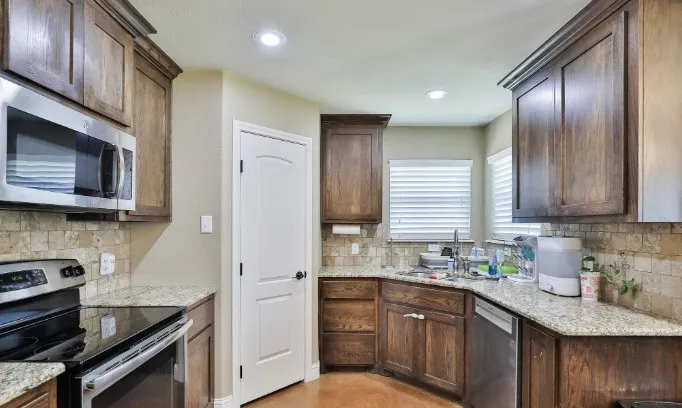 Single Family Residence For Rent in Taylor County , 3017 Legends Trail, Abilene, Texas 79601, 4 Bedroom, 2 Bathroom, 2 Garage spaces, 1,720 Sqft, built in 2015, mls#21368672, Real Estate Agent in Abilene, Homes For Rent in Taylor county, Homes For Rent in Abilene, Realtor in Abilene Texas, Real Estate Brokerage Independent Realty Texas, Luminita Cordes Realtor