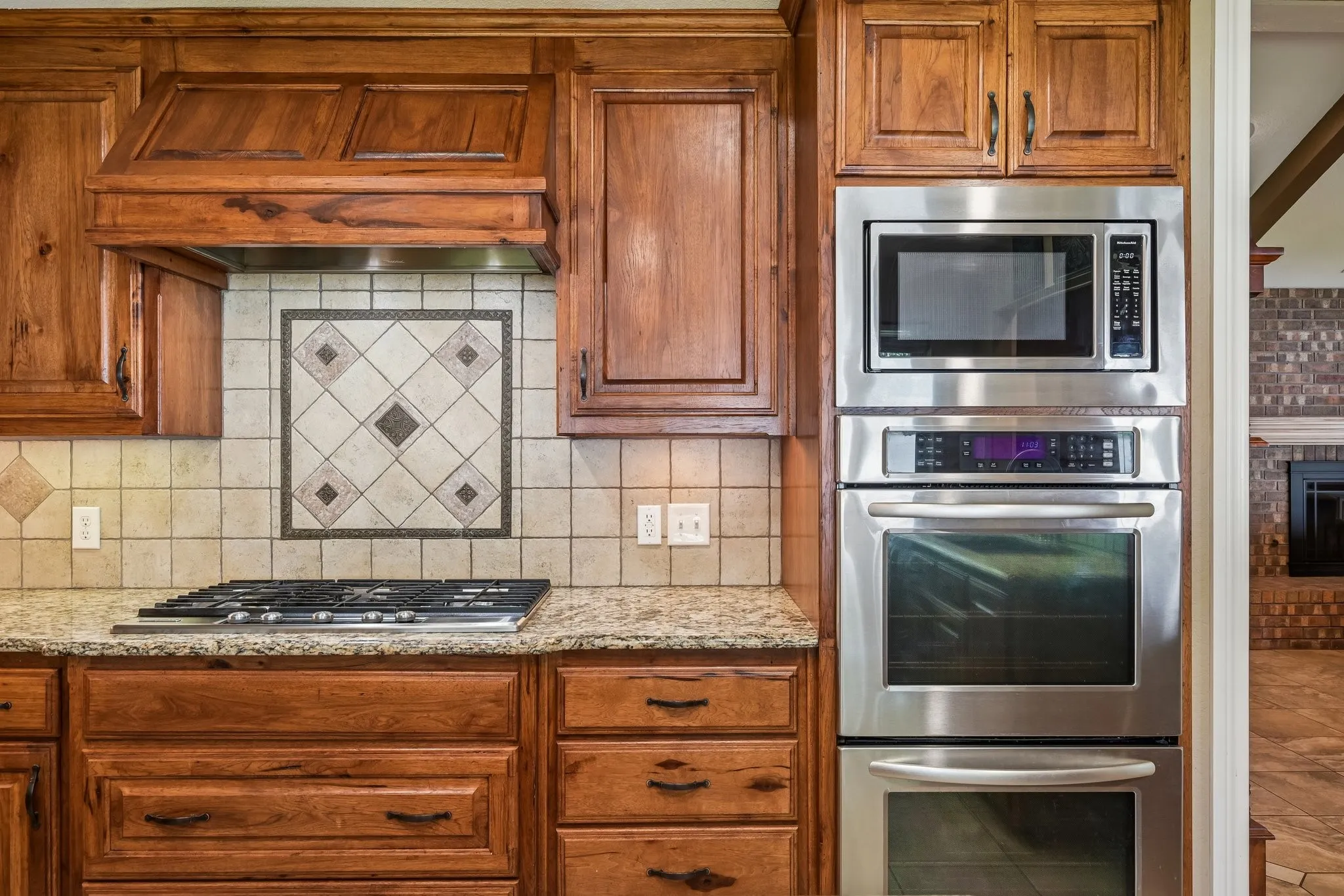 Single Family Residence For Sale in Wood County , 352 County Road 1299, Yantis, Texas 75497, 3 Bedroom, 3 Bathroom, 6 Garage spaces, 3,385 Sqft, built in 1985, mls#21368066, Real Estate Agent in Yantis, Homes For Sale in Wood county, Homes For Sale in Yantis, Realtor in Yantis Texas, Real Estate Brokerage Independent Realty Texas, Luminita Cordes Realtor