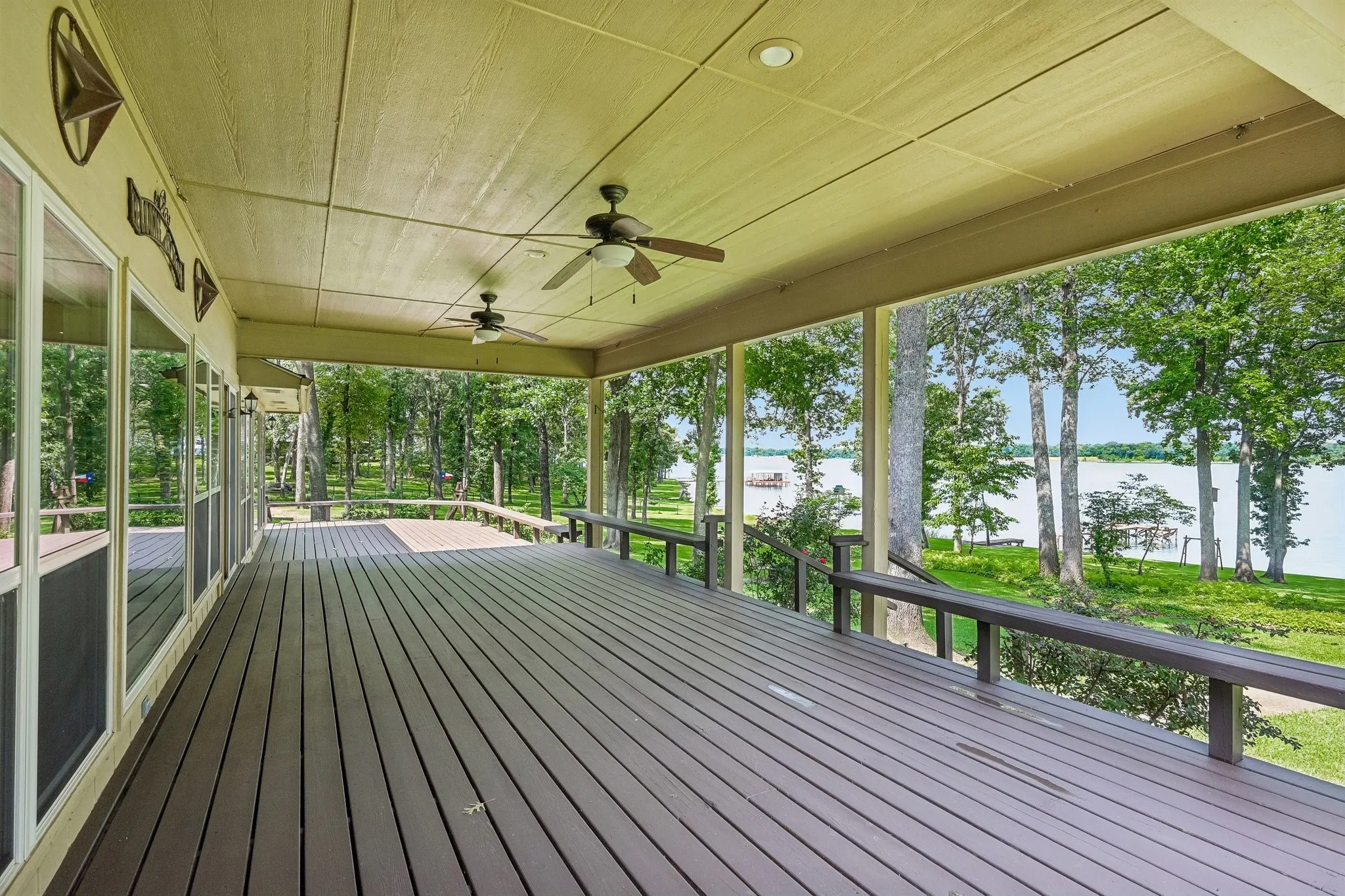 Single Family Residence For Sale in Wood County , 352 County Road 1299, Yantis, Texas 75497, 3 Bedroom, 3 Bathroom, 6 Garage spaces, 3,385 Sqft, built in 1985, mls#21368066, Real Estate Agent in Yantis, Homes For Sale in Wood county, Homes For Sale in Yantis, Realtor in Yantis Texas, Real Estate Brokerage Independent Realty Texas, Luminita Cordes Realtor