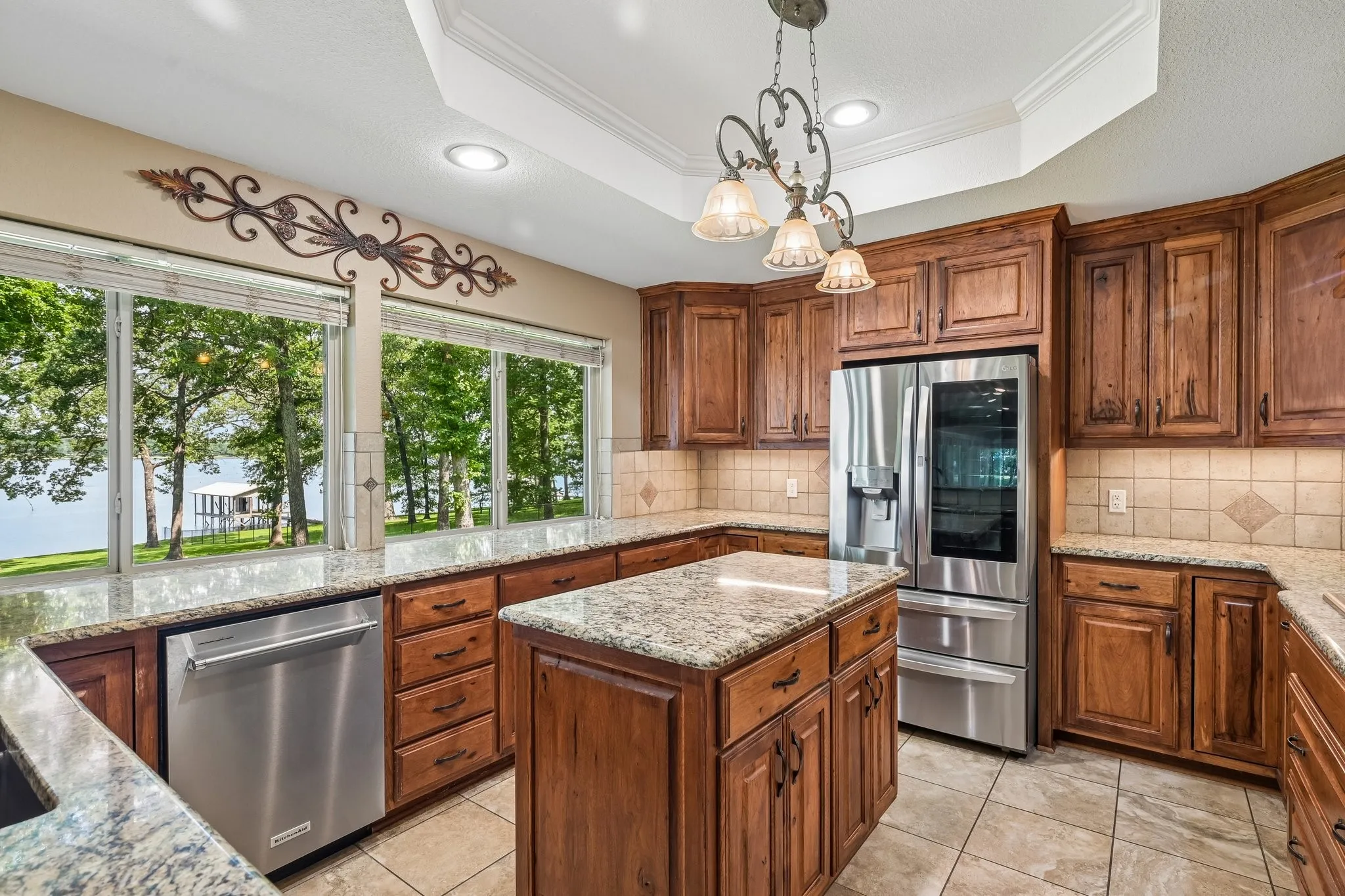 Single Family Residence For Sale in Wood County , 352 County Road 1299, Yantis, Texas 75497, 3 Bedroom, 3 Bathroom, 6 Garage spaces, 3,385 Sqft, built in 1985, mls#21368066, Real Estate Agent in Yantis, Homes For Sale in Wood county, Homes For Sale in Yantis, Realtor in Yantis Texas, Real Estate Brokerage Independent Realty Texas, Luminita Cordes Realtor