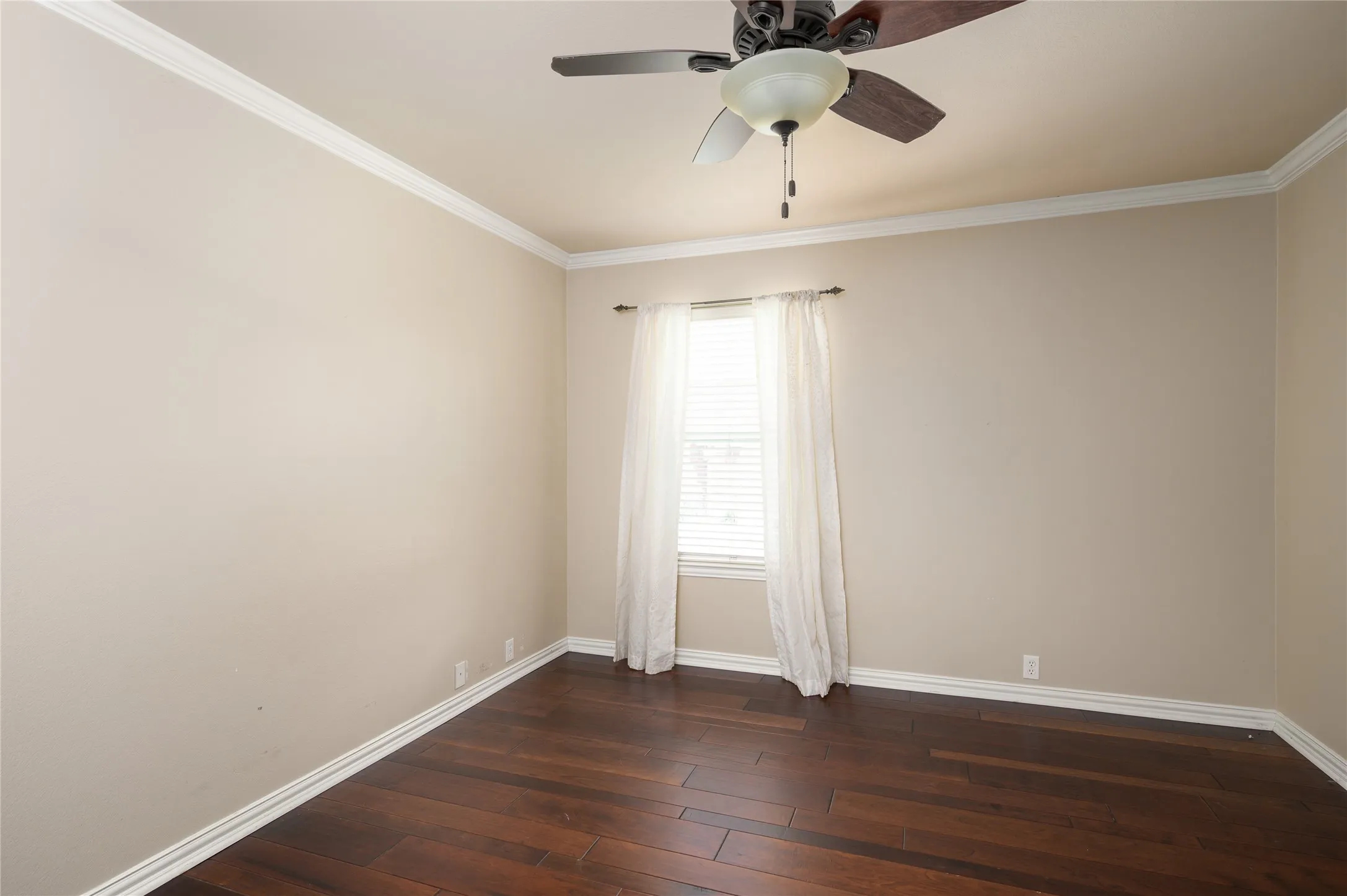 Single Family Residence For Sale in Grayson County , 1443 Teal, Sherman, Texas 75092, 3 Bedroom, 2 Bathroom, 2 Garage spaces, 1,886 Sqft, built in 2007, mls#21368693, Real Estate Agent in Sherman, Homes For Sale in Grayson county, Homes For Sale in Sherman, Realtor in Sherman Texas, Real Estate Brokerage Independent Realty Texas, Luminita Cordes Realtor