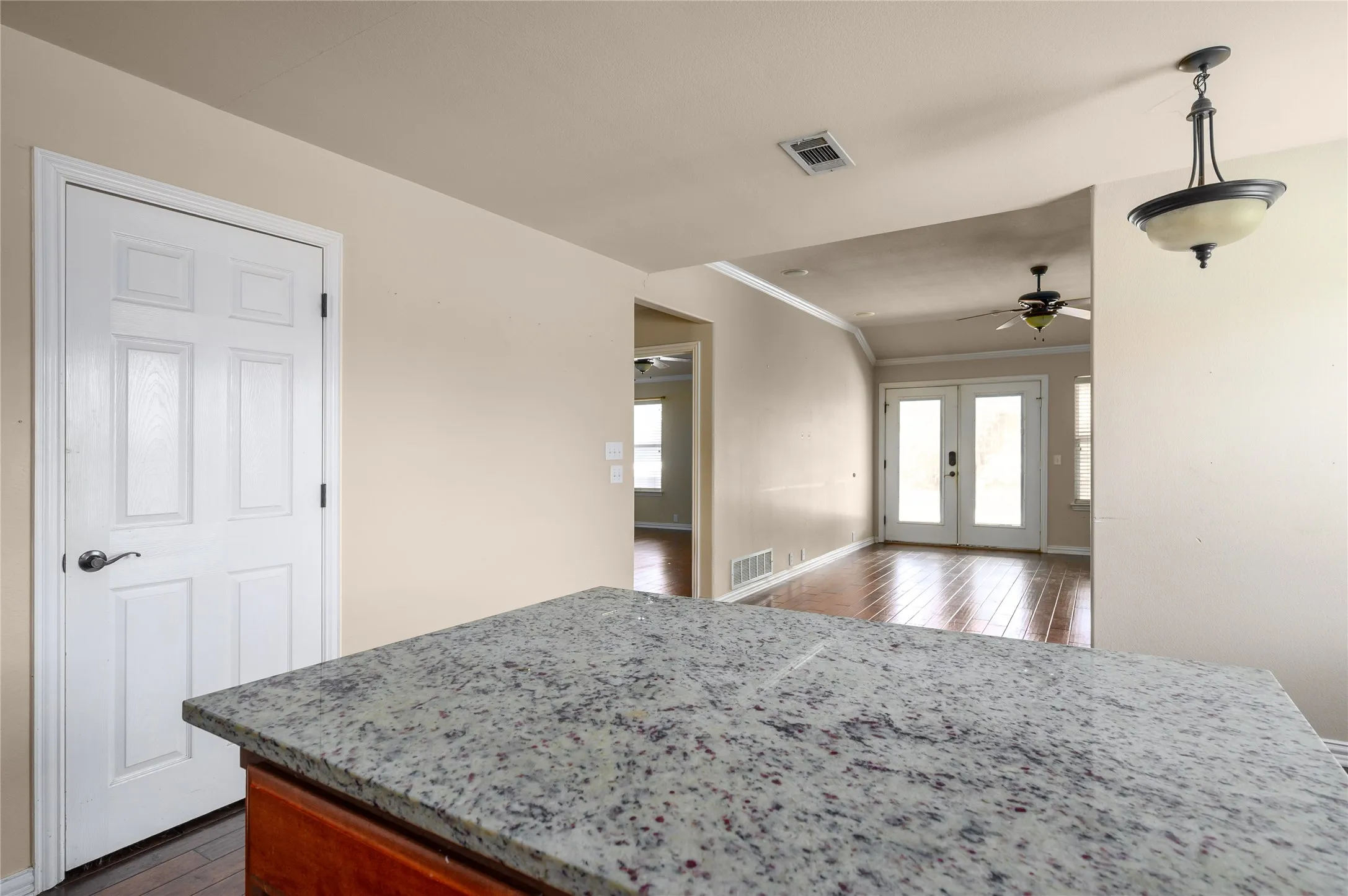Single Family Residence For Sale in Grayson County , 1443 Teal, Sherman, Texas 75092, 3 Bedroom, 2 Bathroom, 2 Garage spaces, 1,886 Sqft, built in 2007, mls#21368693, Real Estate Agent in Sherman, Homes For Sale in Grayson county, Homes For Sale in Sherman, Realtor in Sherman Texas, Real Estate Brokerage Independent Realty Texas, Luminita Cordes Realtor