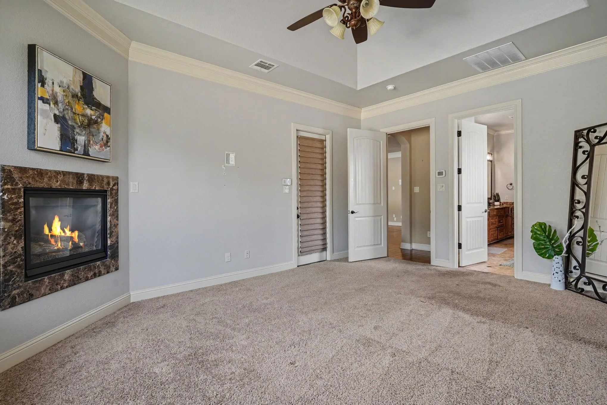 Single Family Residence For Sale in Tarrant County , 6909 Heritage Oaks Drive, Mansfield, Texas 76063, 4 Bedroom, 4 Bathroom, 3 Garage spaces, 5,064 Sqft, built in 2012, mls#21368185, Real Estate Agent in Mansfield, Homes For Sale in Tarrant county, Homes For Sale in Mansfield, Realtor in Mansfield Texas, Real Estate Brokerage Independent Realty Texas, Luminita Cordes Realtor