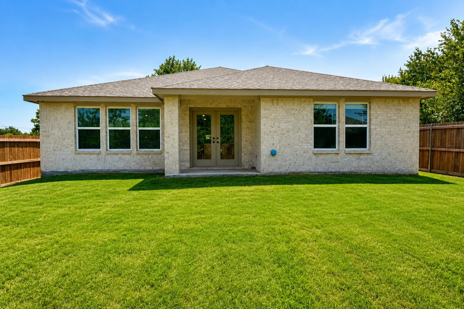 Single Family Residence For Sale in Hunt County , 1420 Marshall Street, Greenville, Texas 75401, 4 Bedroom, 2 Bathroom, 2 Garage spaces, 2,074 Sqft, built in 2024, mls#21368703, Real Estate Agent in Greenville, Homes For Sale in Hunt county, Homes For Sale in Greenville, Realtor in Greenville Texas, Real Estate Brokerage Independent Realty Texas, Luminita Cordes Realtor