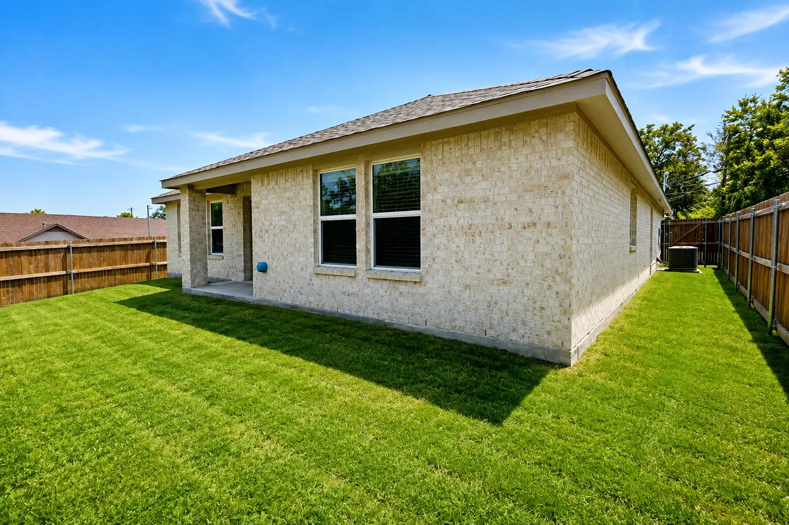 Single Family Residence For Sale in Hunt County , 1420 Marshall Street, Greenville, Texas 75401, 4 Bedroom, 2 Bathroom, 2 Garage spaces, 2,074 Sqft, built in 2024, mls#21368703, Real Estate Agent in Greenville, Homes For Sale in Hunt county, Homes For Sale in Greenville, Realtor in Greenville Texas, Real Estate Brokerage Independent Realty Texas, Luminita Cordes Realtor