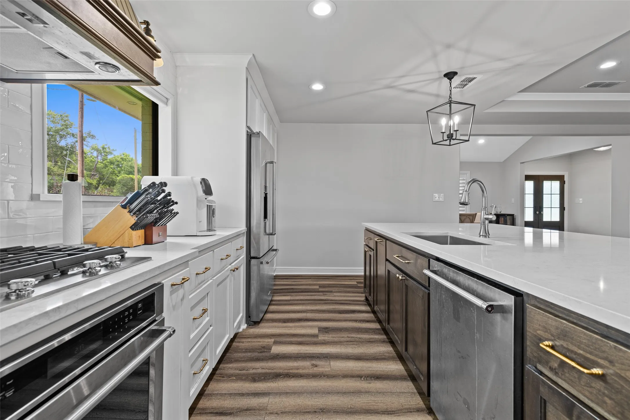 Single Family Residence For Sale in Upshur County , 9799 Fm 49, Big Sandy, Texas 75755, 3 Bedroom, 2 Bathroom, 2 Garage spaces, 2,626 Sqft, built in 1970, mls#21368072, Real Estate Agent in Big Sandy, Homes For Sale in Upshur county, Homes For Sale in Big Sandy, Realtor in Big Sandy Texas, Real Estate Brokerage Independent Realty Texas, Luminita Cordes Realtor